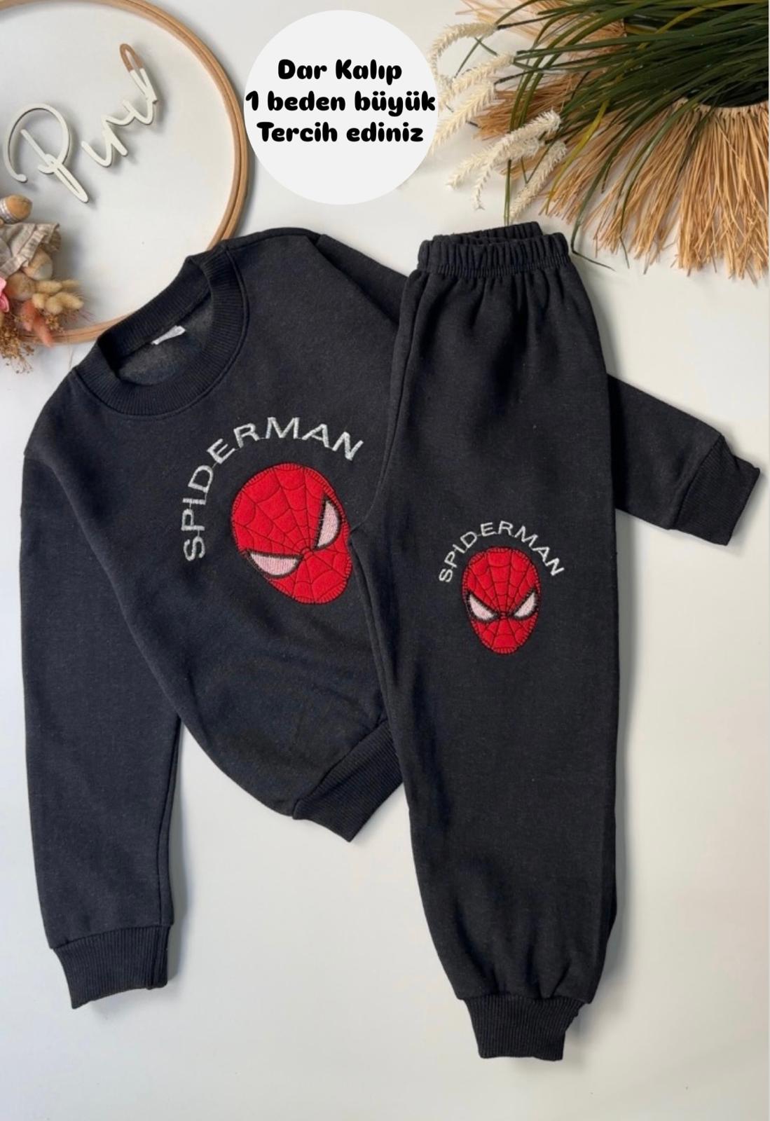 ÖRÜMCEK ADAM  DESENLİ 2 İPLİK ŞARDONLU TAKIM SİYAH