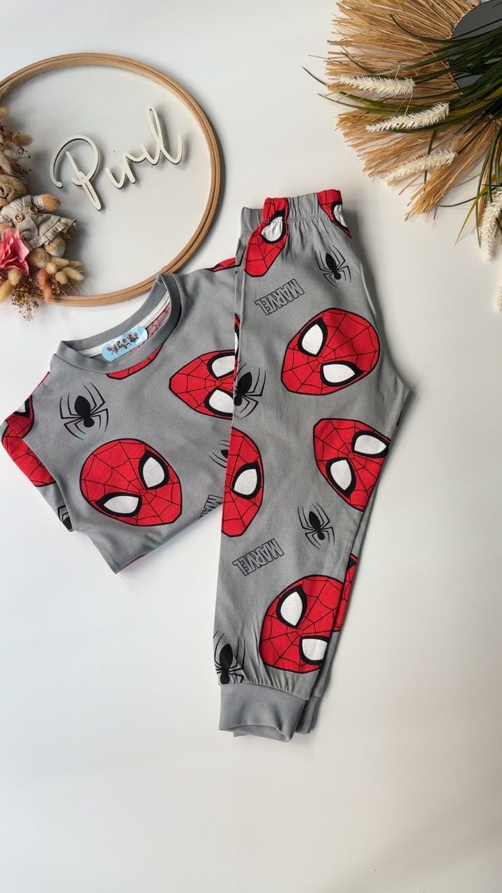 Karakter Baskılı Pijama Takımı Gri