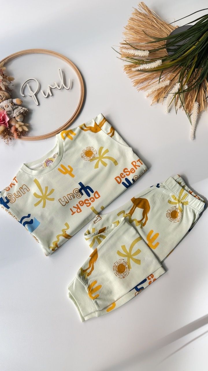 Deve Baskılı Pijama Takımı 