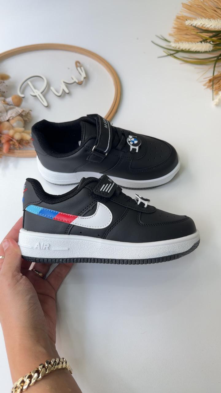 31/35 ERKEK ÇOCUK SPOR AYAKKABI SİYAH BEYAZ