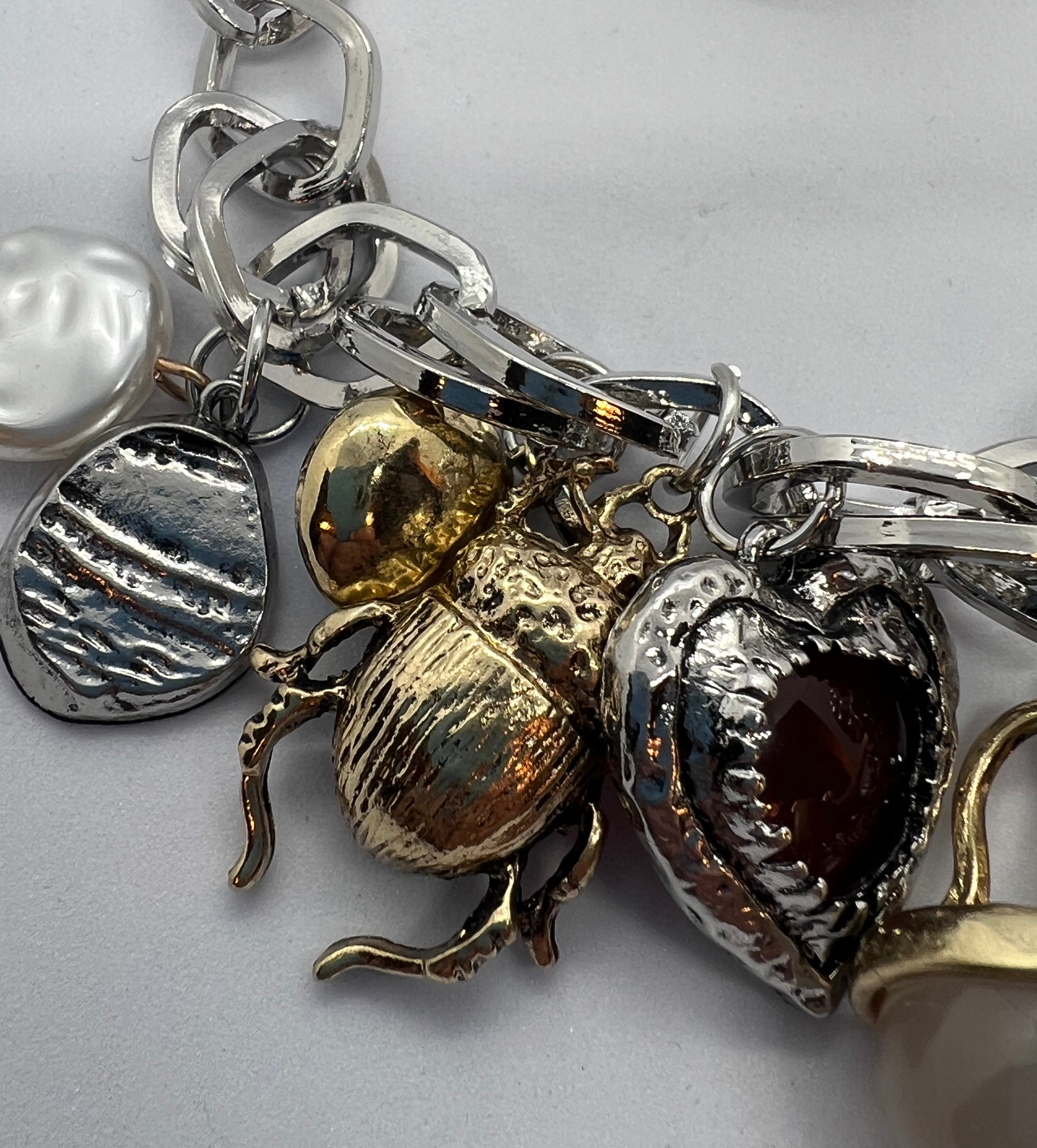 Marka Charm Kolye