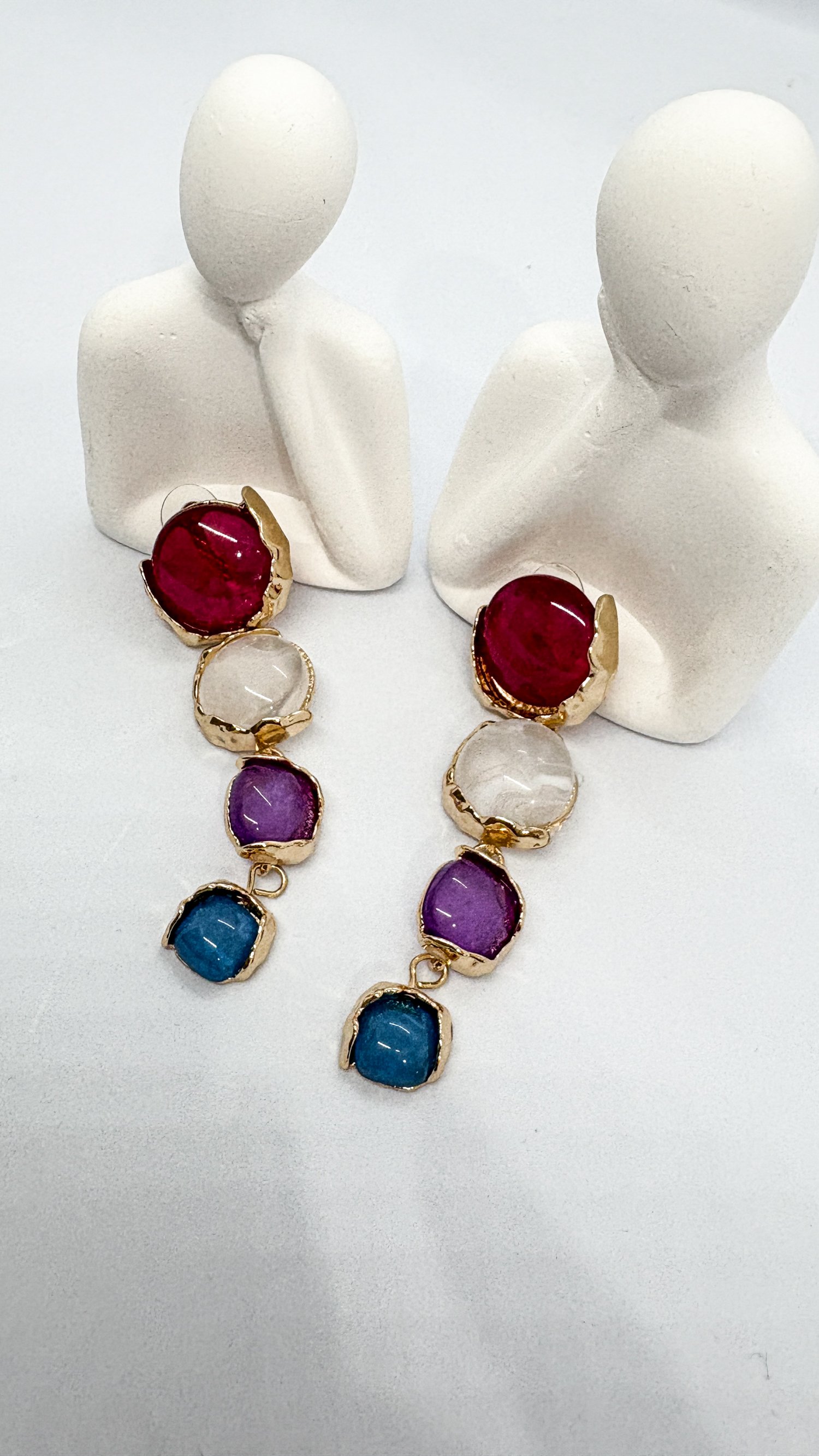 RENKLİ SEDEF GOLD DETAYLI KÜPE