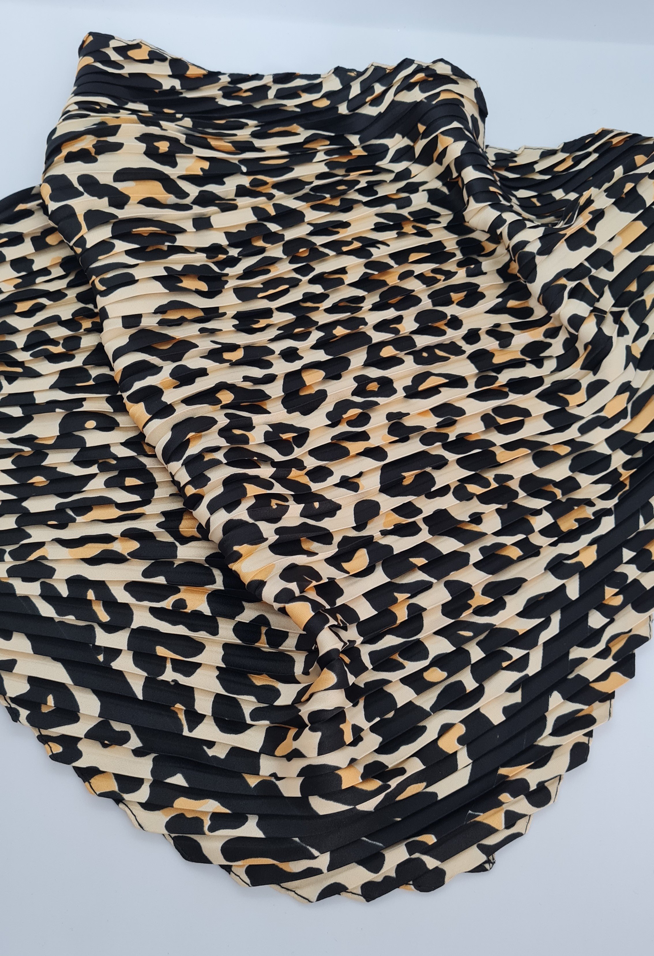 LEOPAR DESENLİ FULAR
