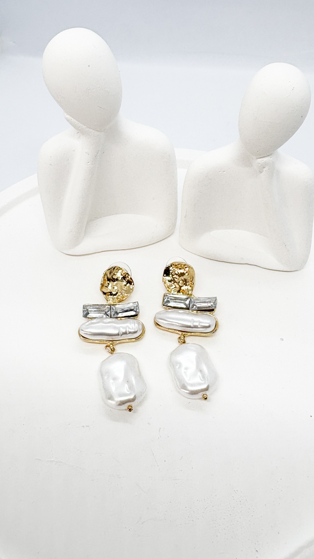 BAROK İNCİ GOLD DETAYLI SALLANTILI KÜPE
