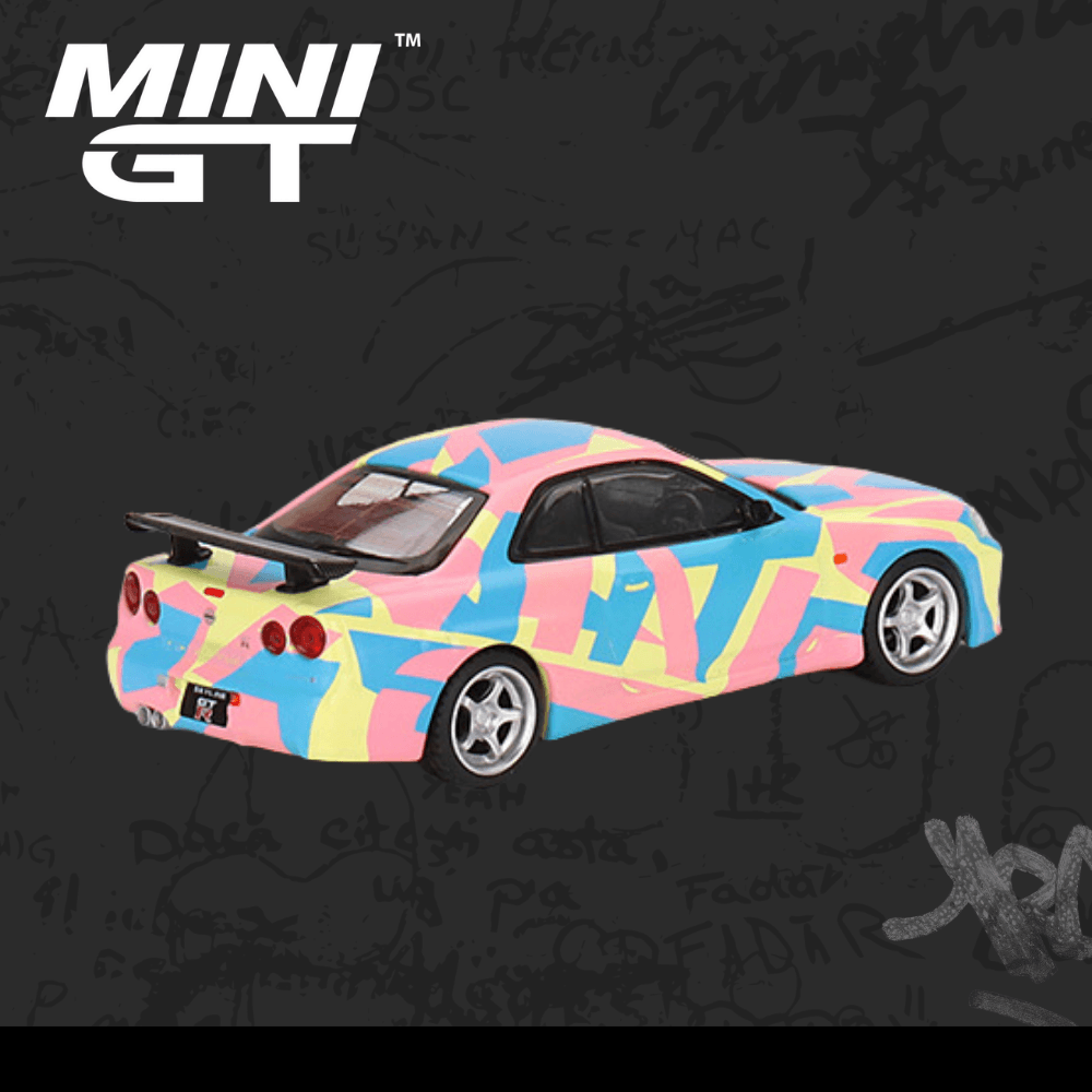 Mini Gt 447 Nissan Skyline GT-R (R34)V-Spec ll MINI GT Digital Camouflage Yellow (GLEN CHOU İMZALI)