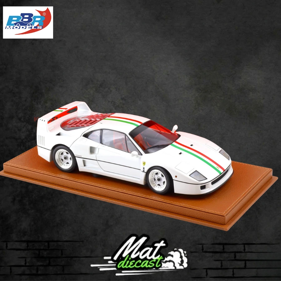 BBR 1/18 Kyosho Ferrari F40 metallic white/ Italian Flag with Showcase