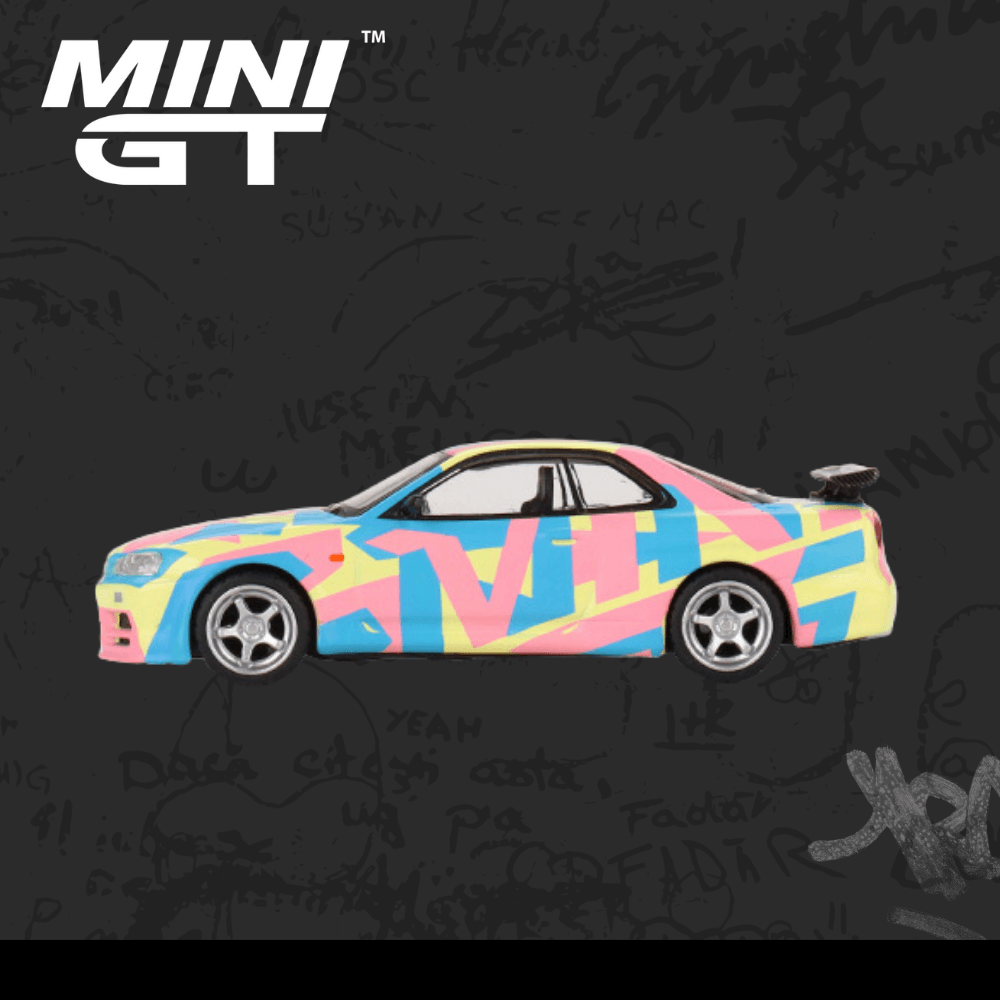 Mini Gt 447 Nissan Skyline GT-R (R34)V-Spec ll MINI GT Digital Camouflage Yellow (GLEN CHOU İMZALI)
