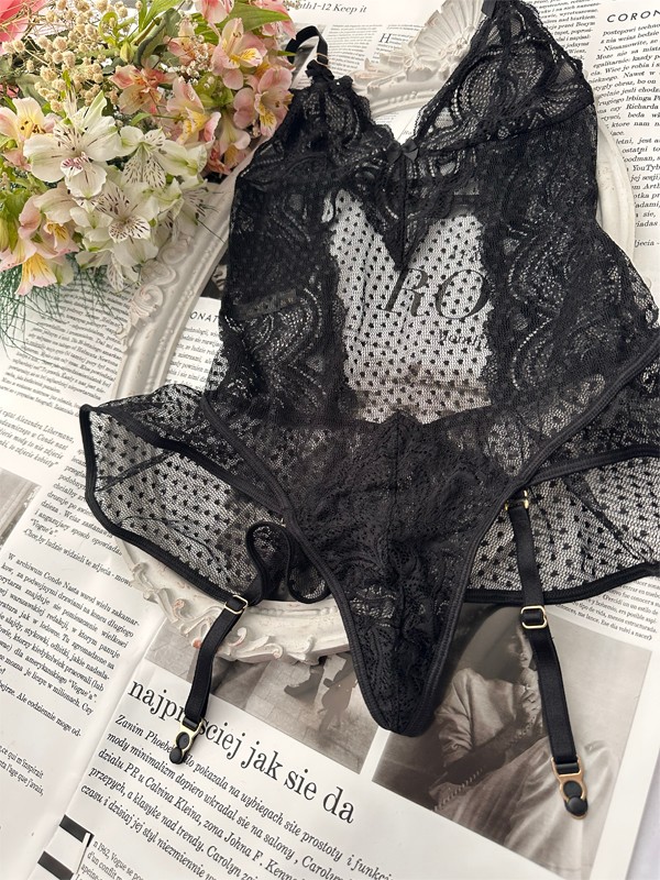 Trace Transparan Dantel Detaylı Kapsız Çoraplı  Bodysuit