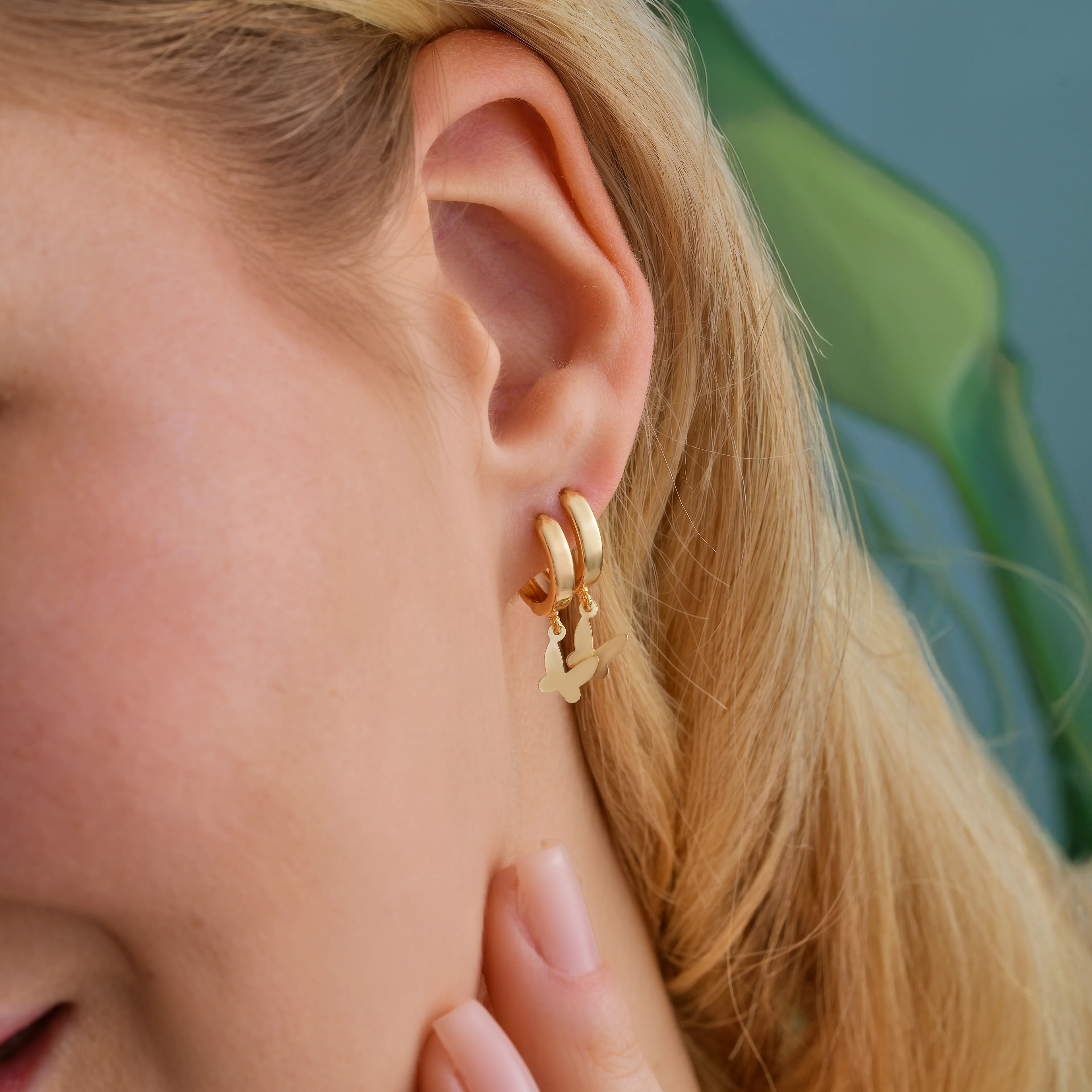 8 Ayar Altın Çift Halka Kelebek Küpe