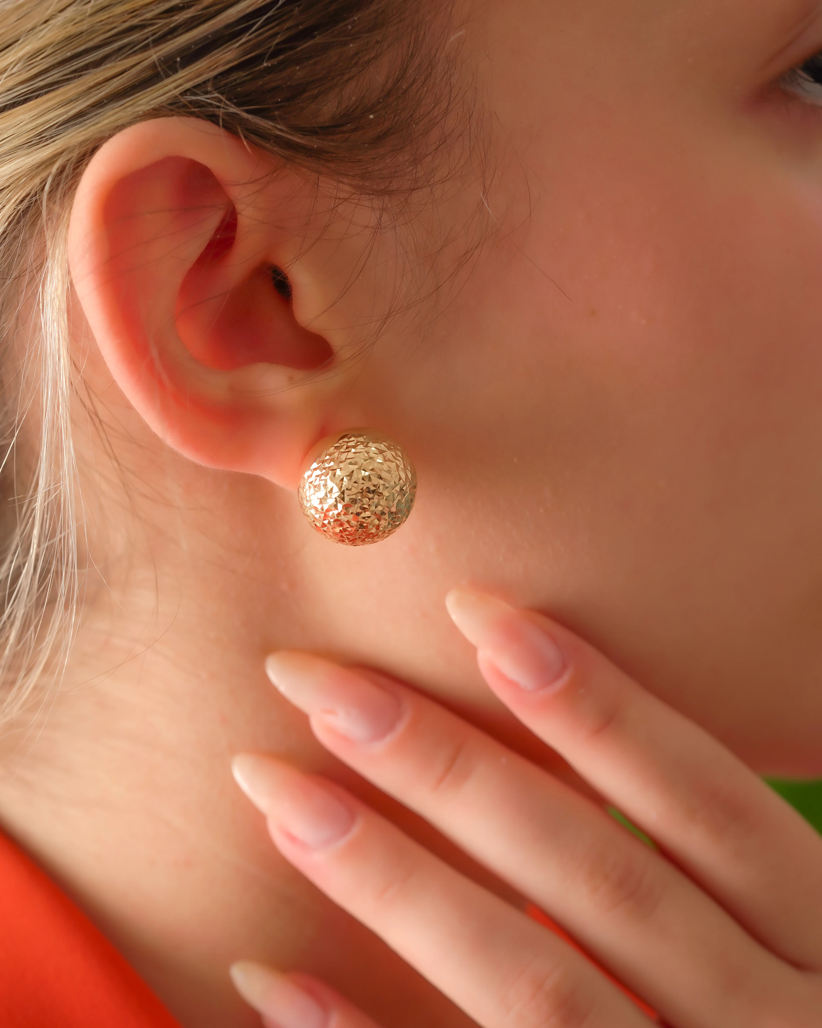 8 Ayar Altın Kristal Dokulu Büyük Top Küpe (16 mm)