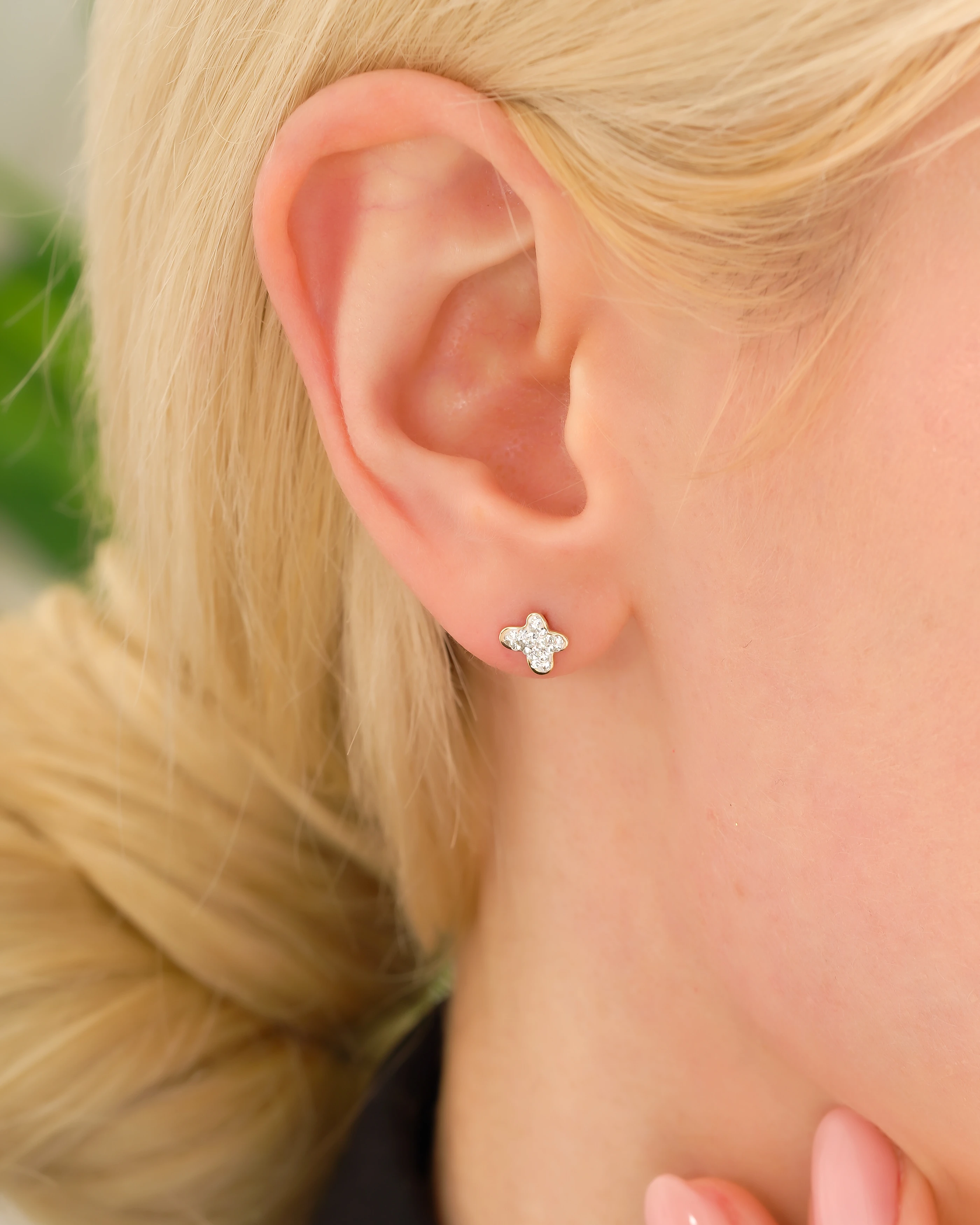 8 Ayar Altın Yonca Zirkon Taşlı Küpe