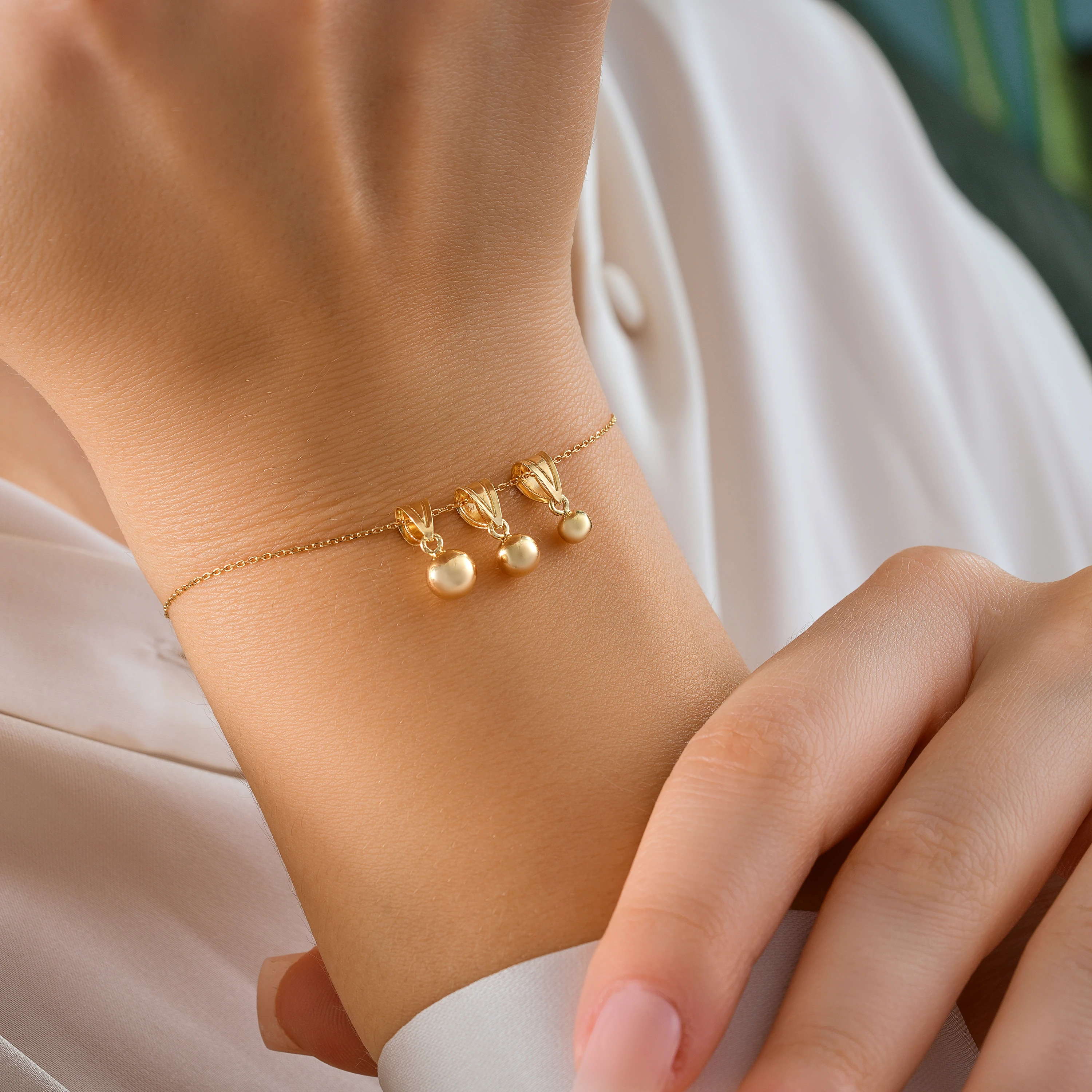 8 Ayar Altın Sallantılı Top Bileklik 