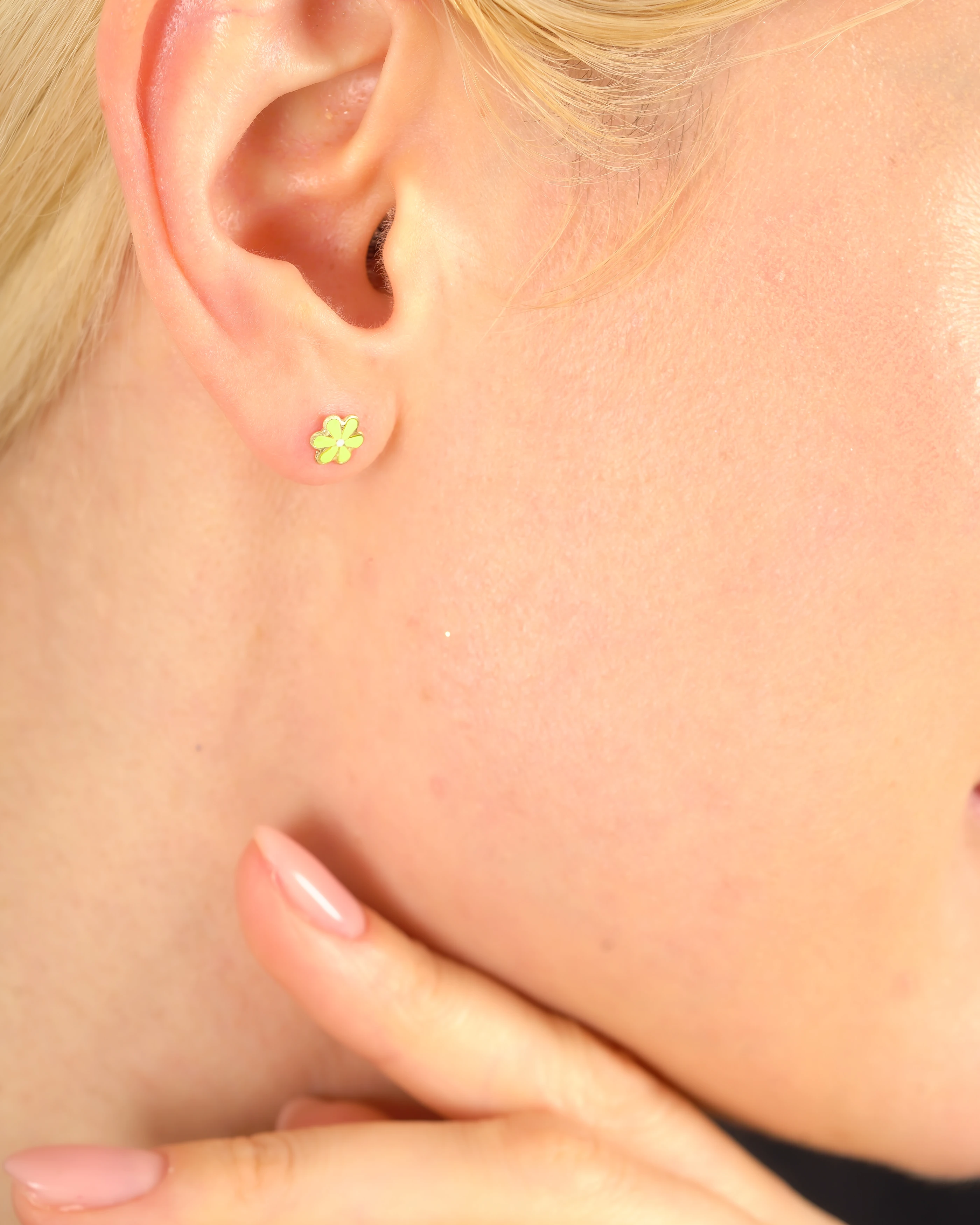 8 Ayar Altın Sarı Çiçek Küpe