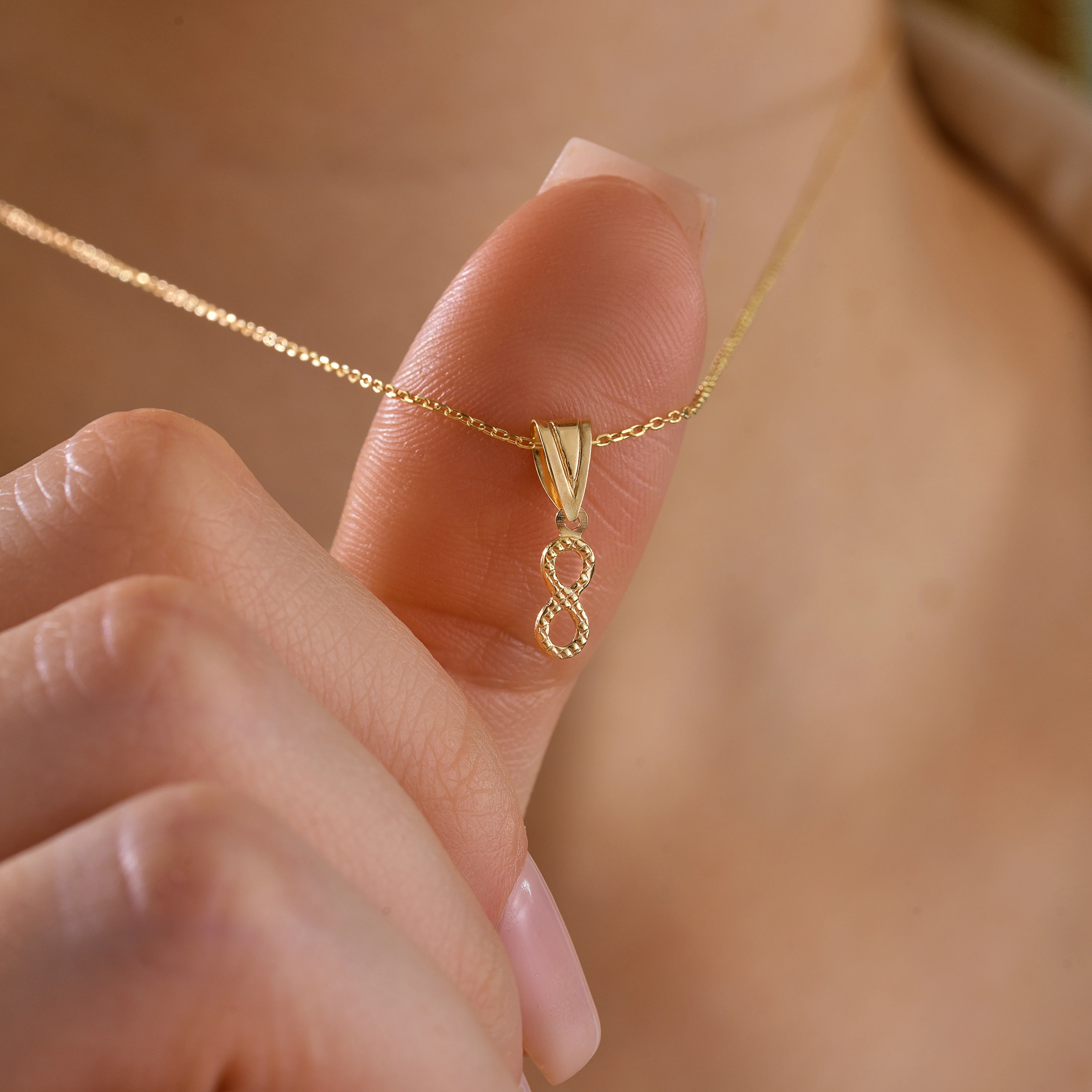 8 Ayar Altın Mini Sonsuzluk Kolye