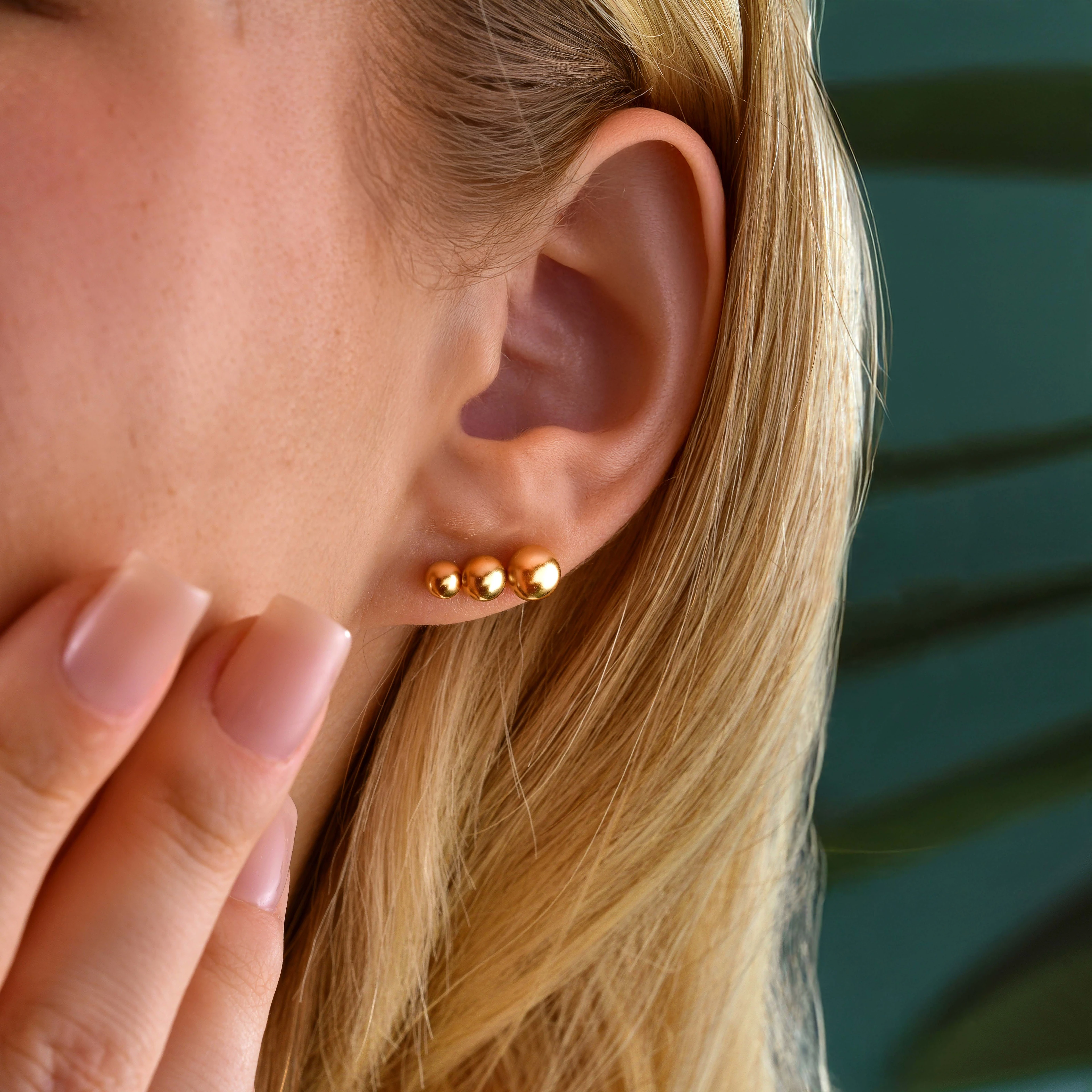 8 Ayar Altın Şık Top Küpe - 4mm