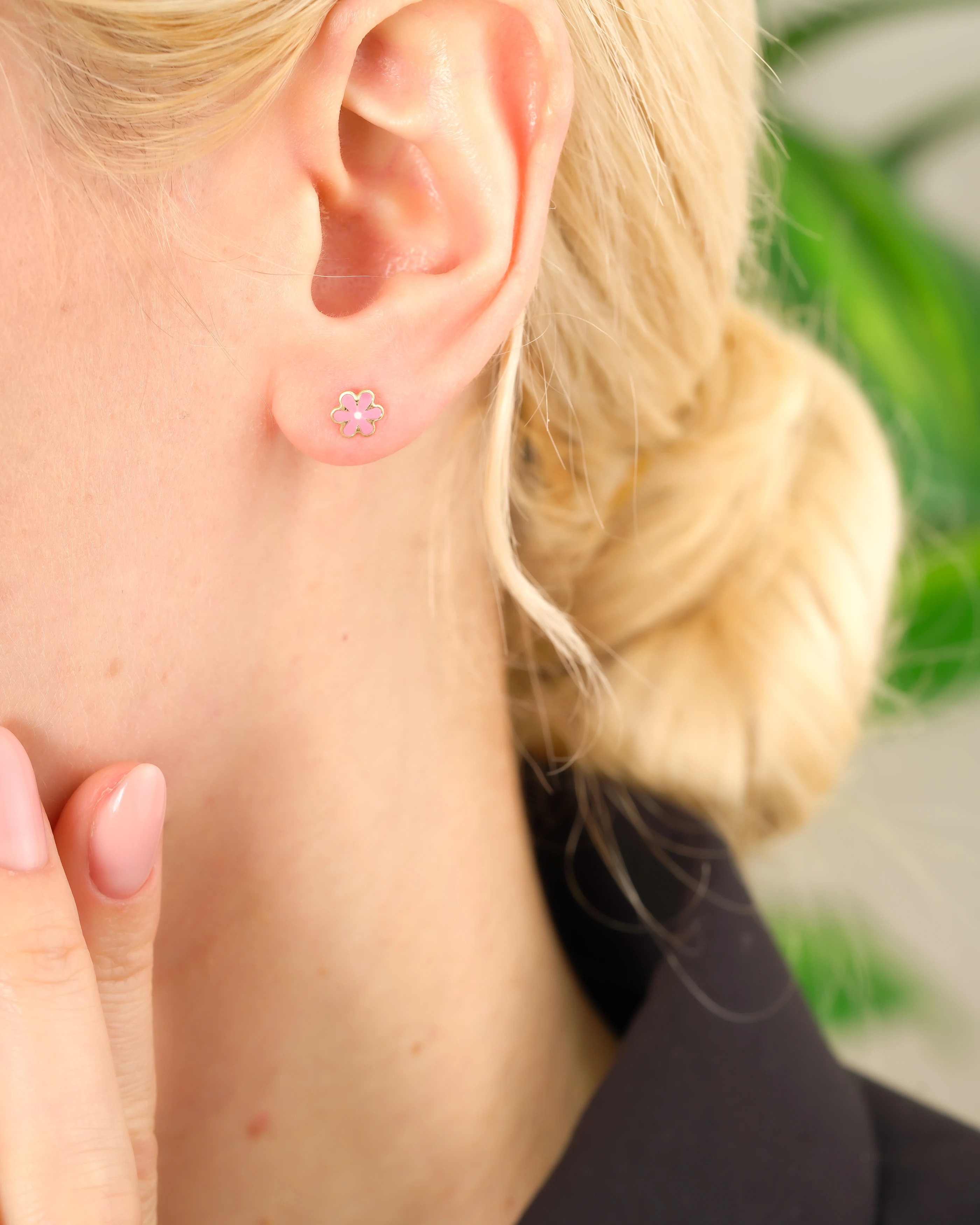 8 Ayar Altın Pembe Çiçek Küpe