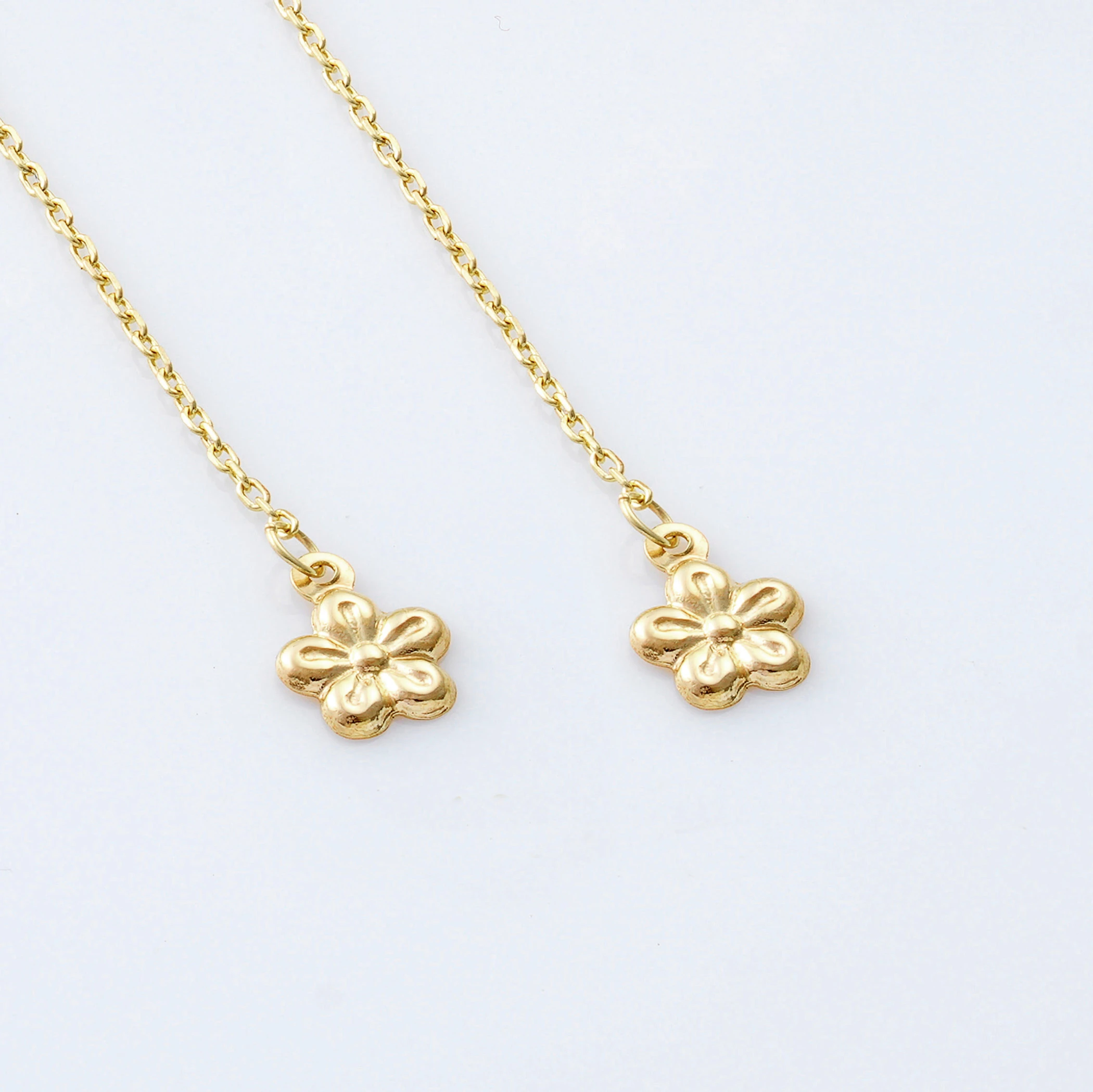 8 Ayar Altın Zarif Sallantılı Çiçek Küpe