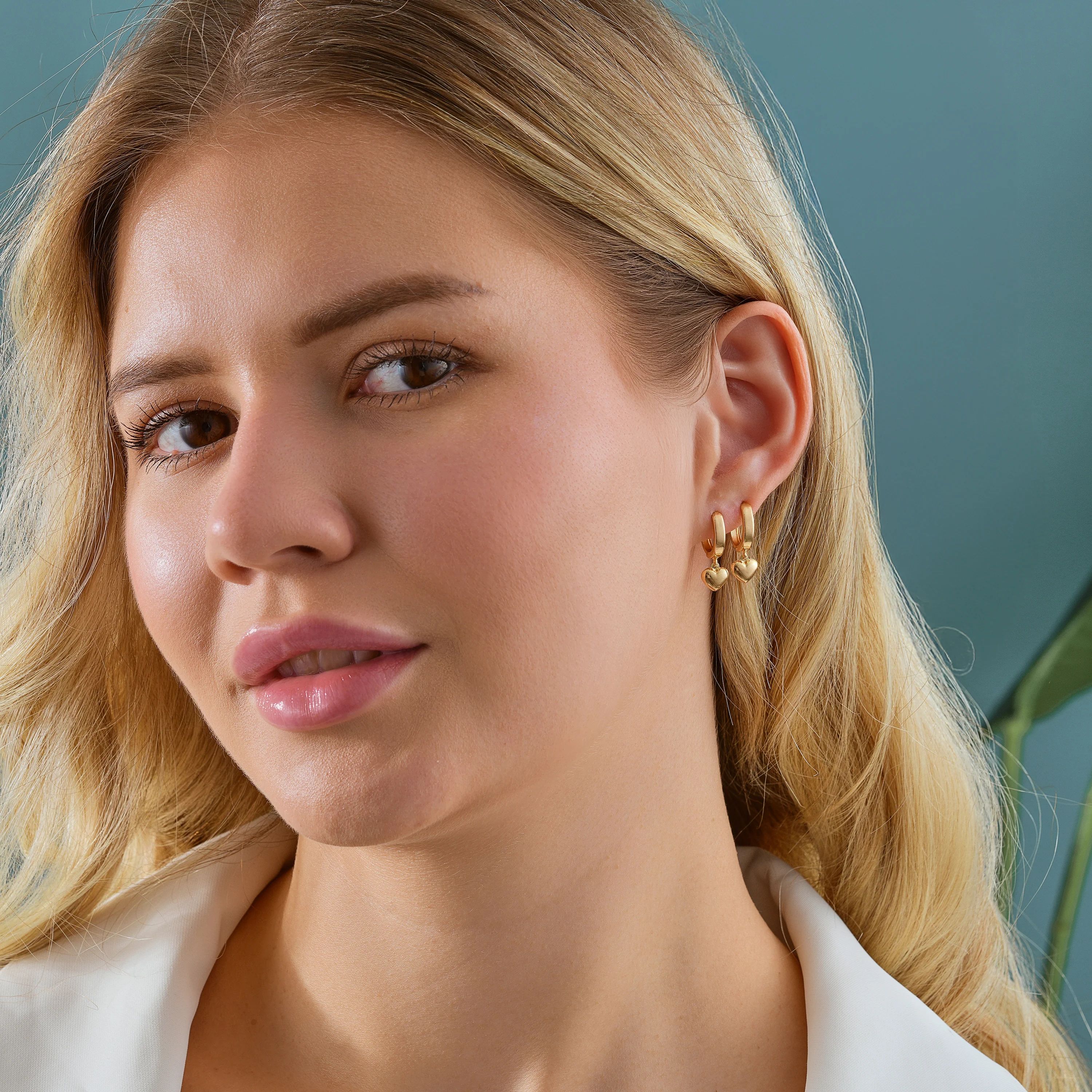 14 Ayar Altın Zarif Halka Kalp Küpe