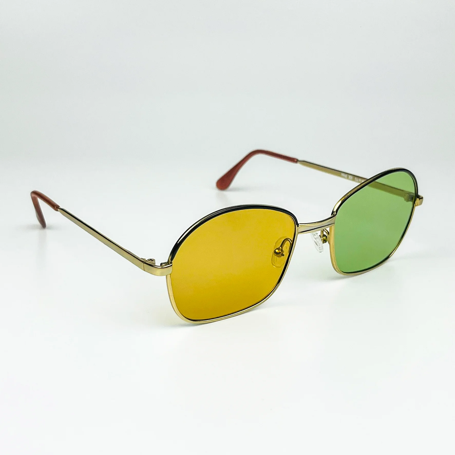 Vintage Güneş Gözlüğü – 80'ler Retro – Gold Metal Çerçeve