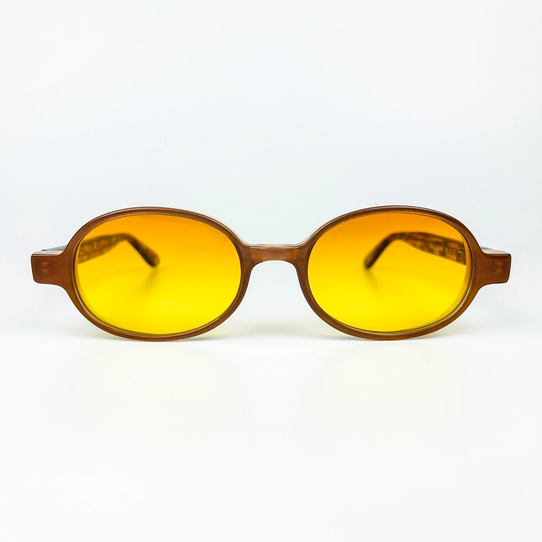 Vintage Güneş Gözlüğü – 2000’ler Retro – Kemik Çerçeve, Turuncu Degrade Cam