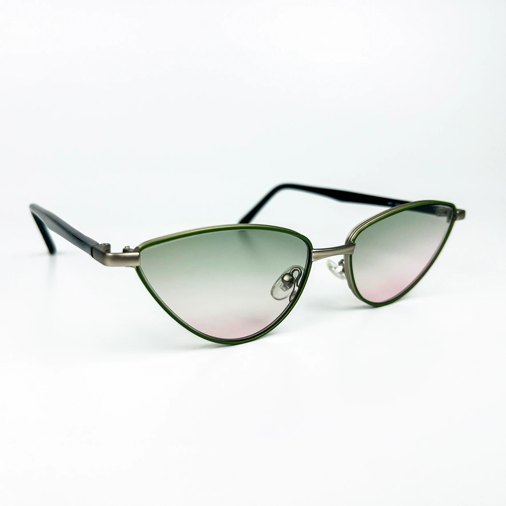 Vintage Güneş Gözlüğü – 2000’ler Retro – Yeşil Metal Çerçeve, Degrade Cam