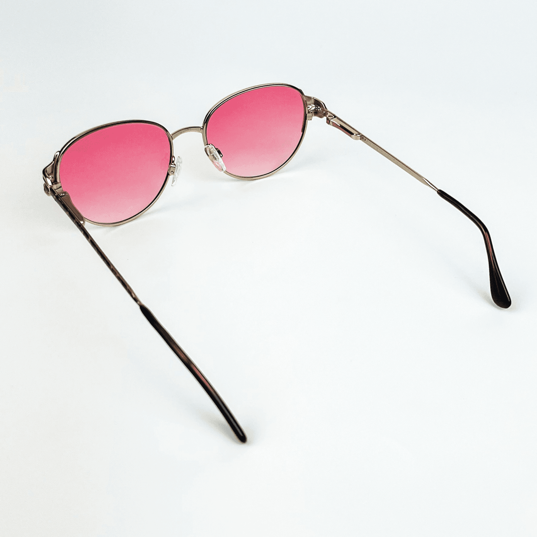 Vintage Güneş Gözlüğü – 1980’ler Retro Gold Metal Çerçeve & Pembe Degrade Camlı Gözlük OSV673