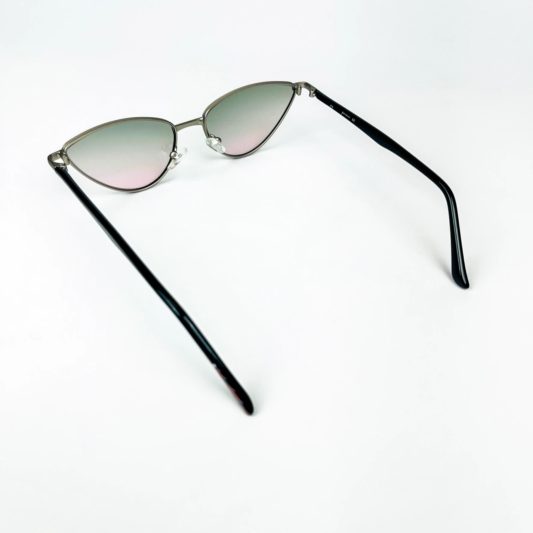 Vintage Güneş Gözlüğü – 2000’ler Retro – Yeşil Metal Çerçeve, Degrade Cam