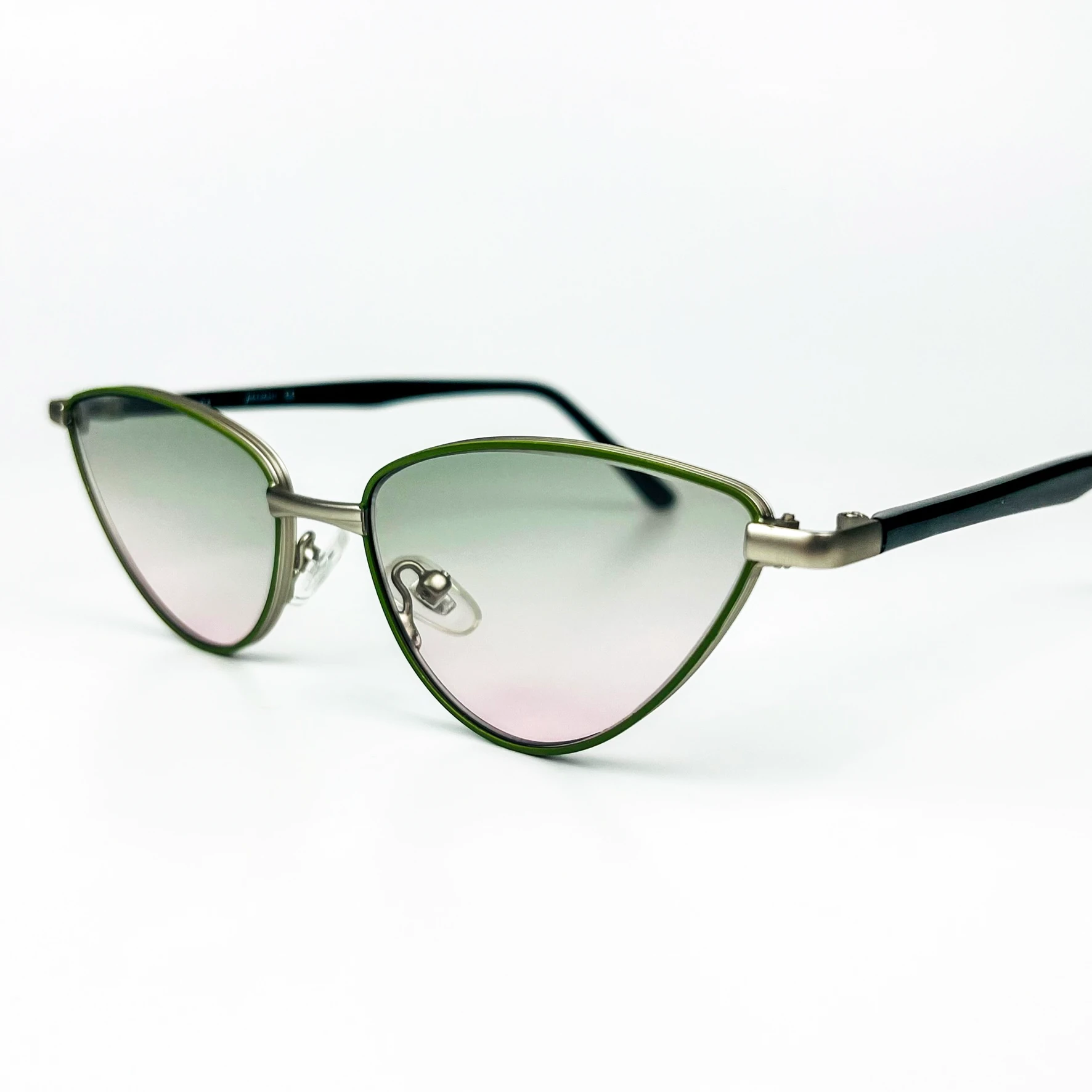 Vintage Güneş Gözlüğü – 2000’ler Retro – Yeşil Metal Çerçeve, Degrade Cam