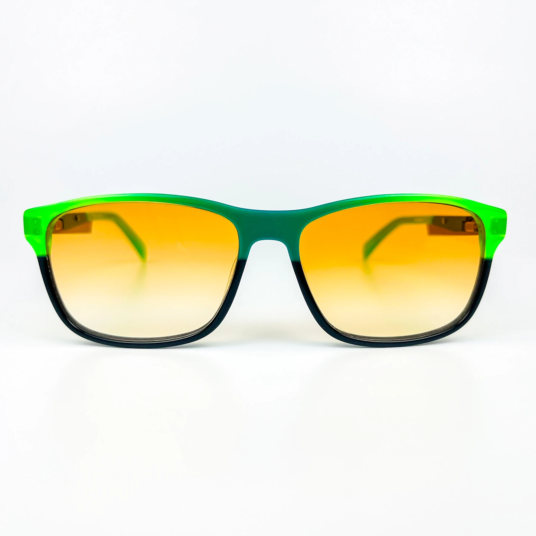 Vintage Güneş Gözlüğü – 2000’ler Retro – Yeşil Kemik Çerçeve, Turuncu Degrade Cam