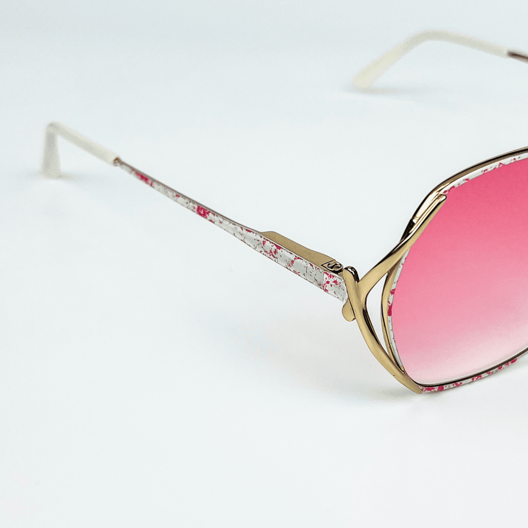 Vintage Güneş Gözlüğü – 1970s Retro Pembe Desenli Metal Çerçeve & Pembe Degrade Camlı Gözlük OSV665