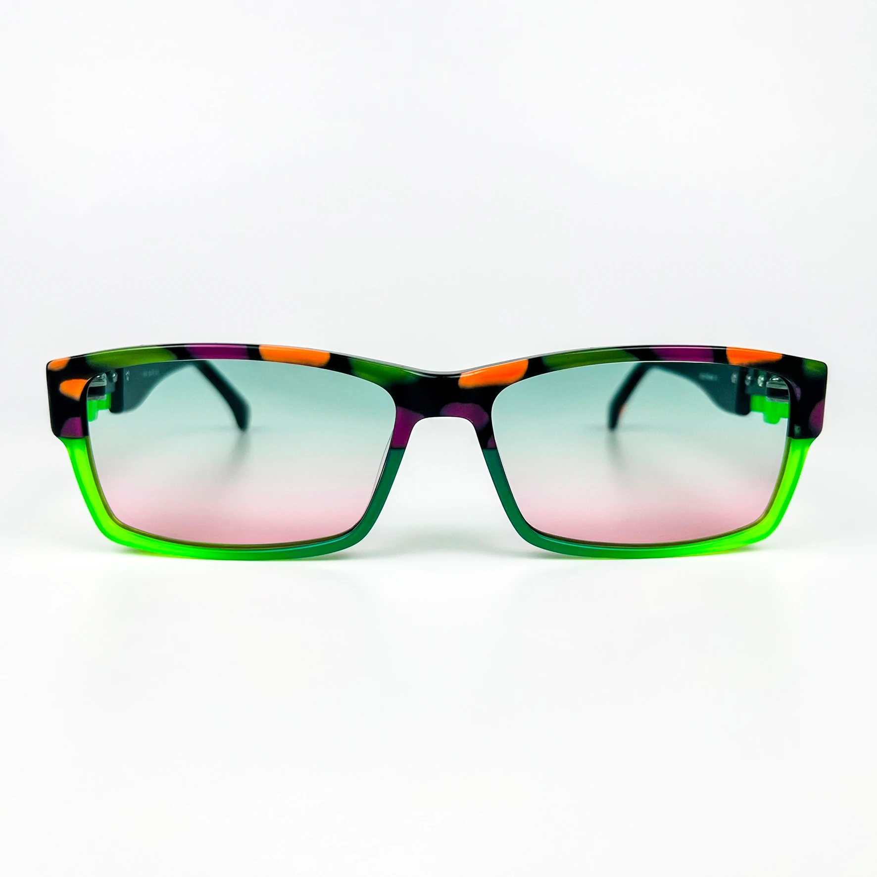 Vintage Güneş Gözlüğü – 2000’ler Retro – Desenli Kemik Çerçeve, Yeşil-Mor Degrade Cam