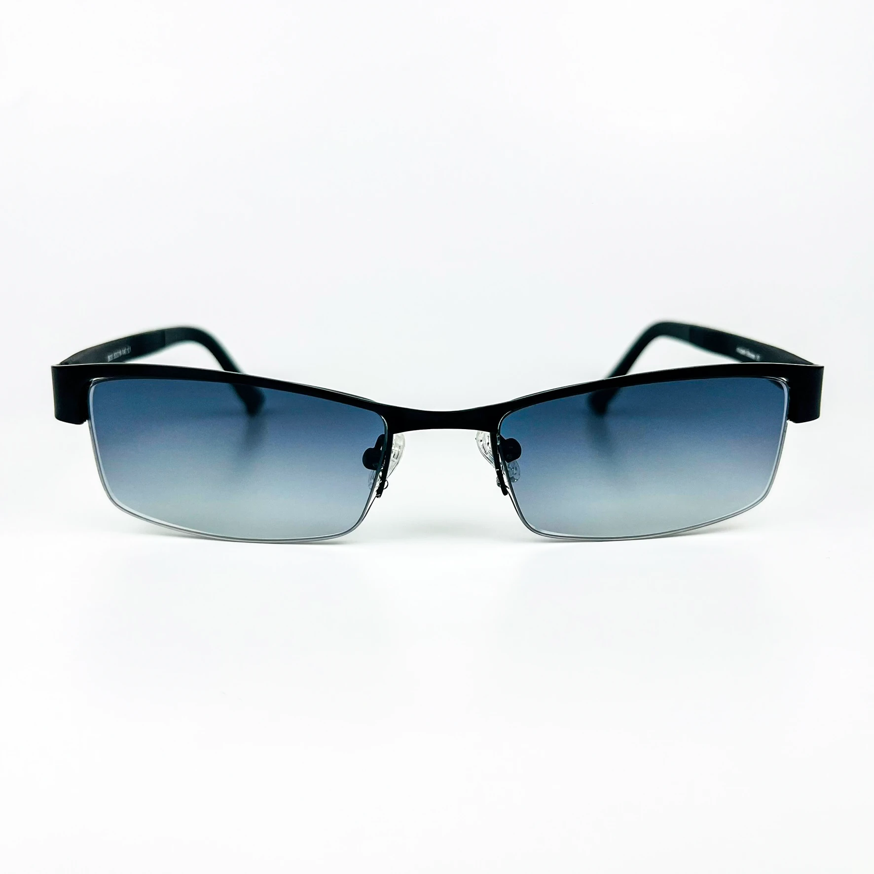 Vintage Güneş Gözlüğü – 2000’ler Retro – Metal Çerçeve, Siyah Degrade Cam