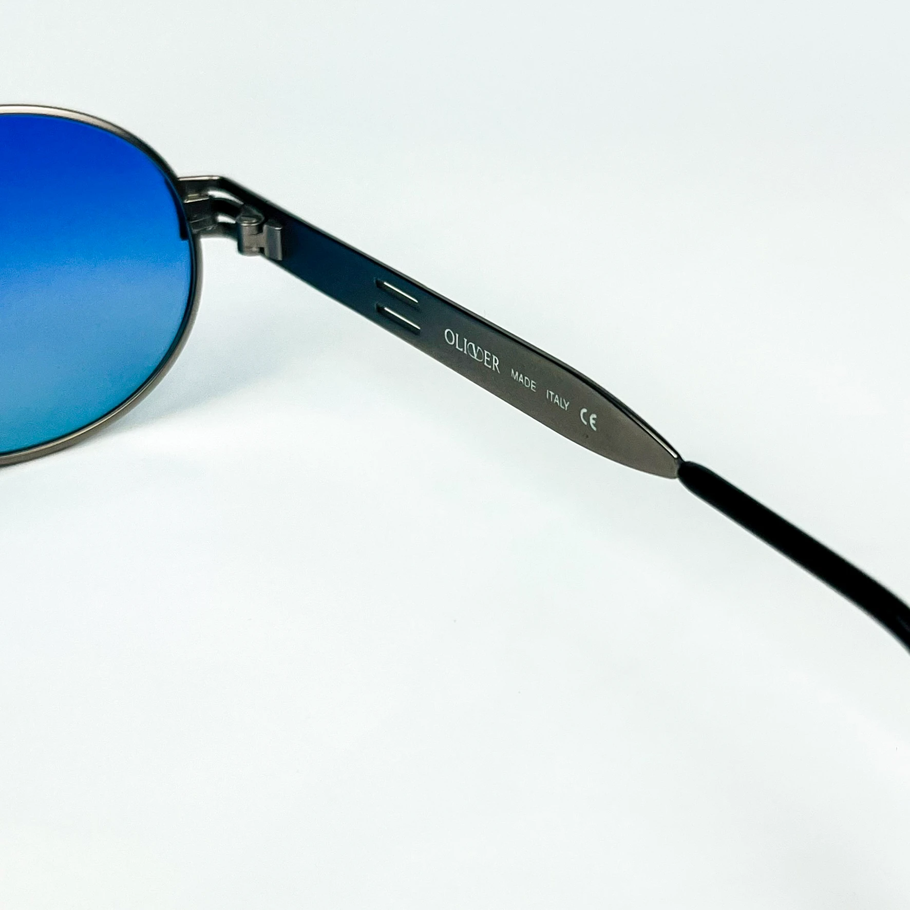 Vintage Güneş Gözlüğü – 90’lar Retro – Gümüş Metal Çerçeve, Mavi Degrade Cam