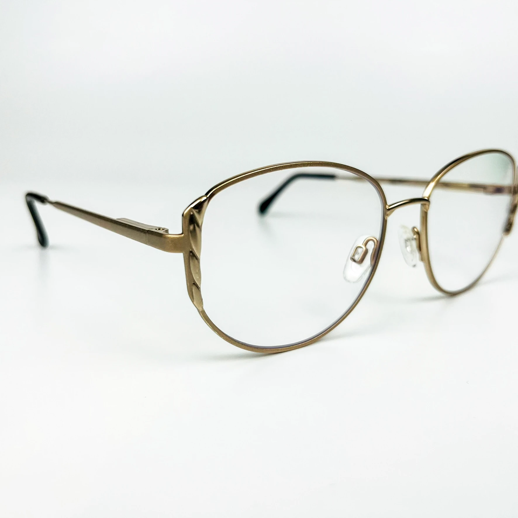 Mavi Işık Korumalı Vintage Gözlük – 80’ler Retro – Gold Metal Çerçeve, Şeffaf Cam