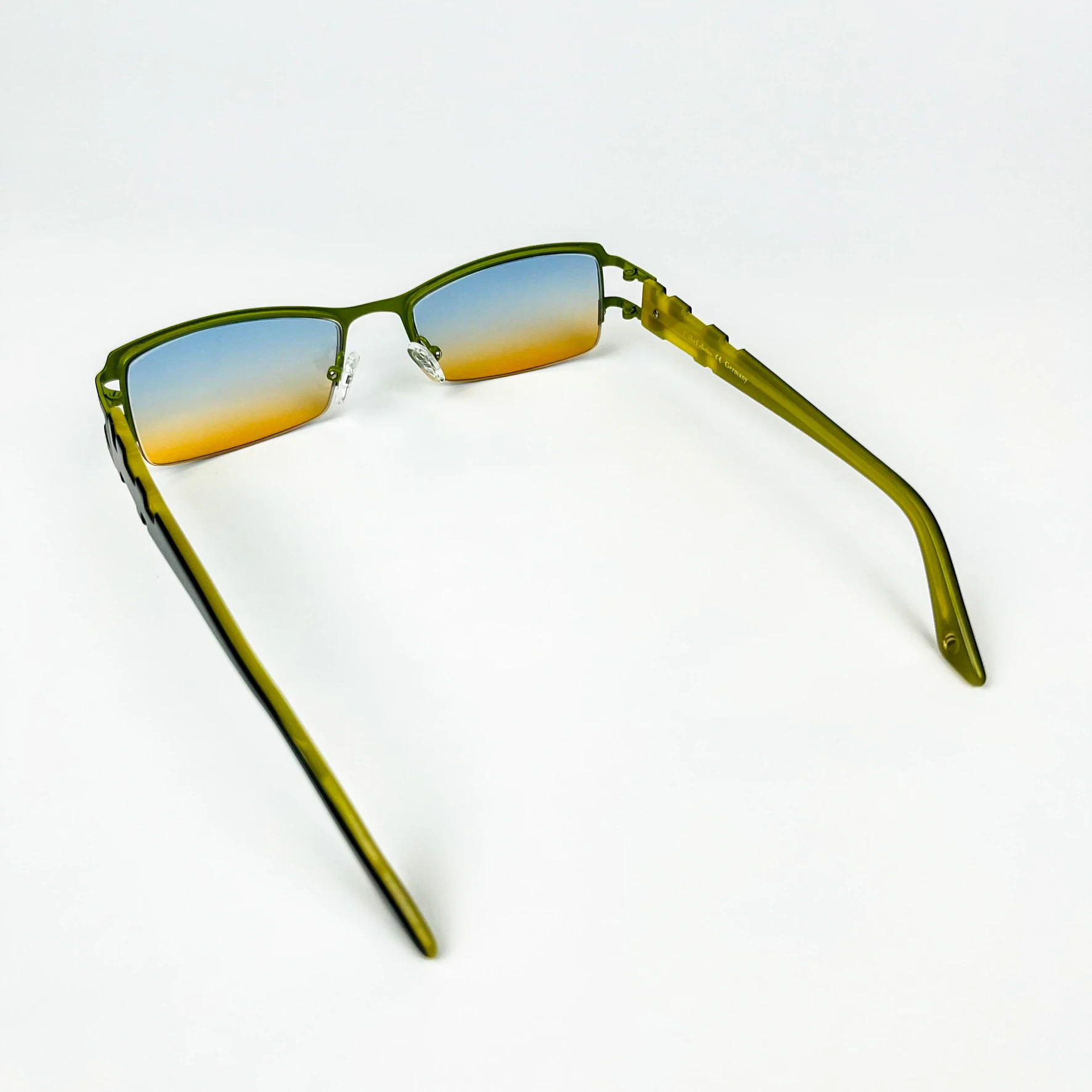 Vintage Güneş Gözlüğü – 2000’ler Retro – Metal Çerçeve, Mavi-Turuncu Degrade Cam