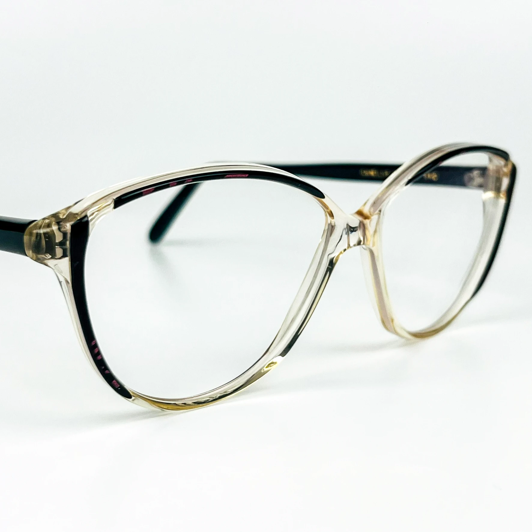 Mavi Işık Korumalı Vintage Gözlük – 70’ler Retro – Siyah Desenli Kemik Çerçeve