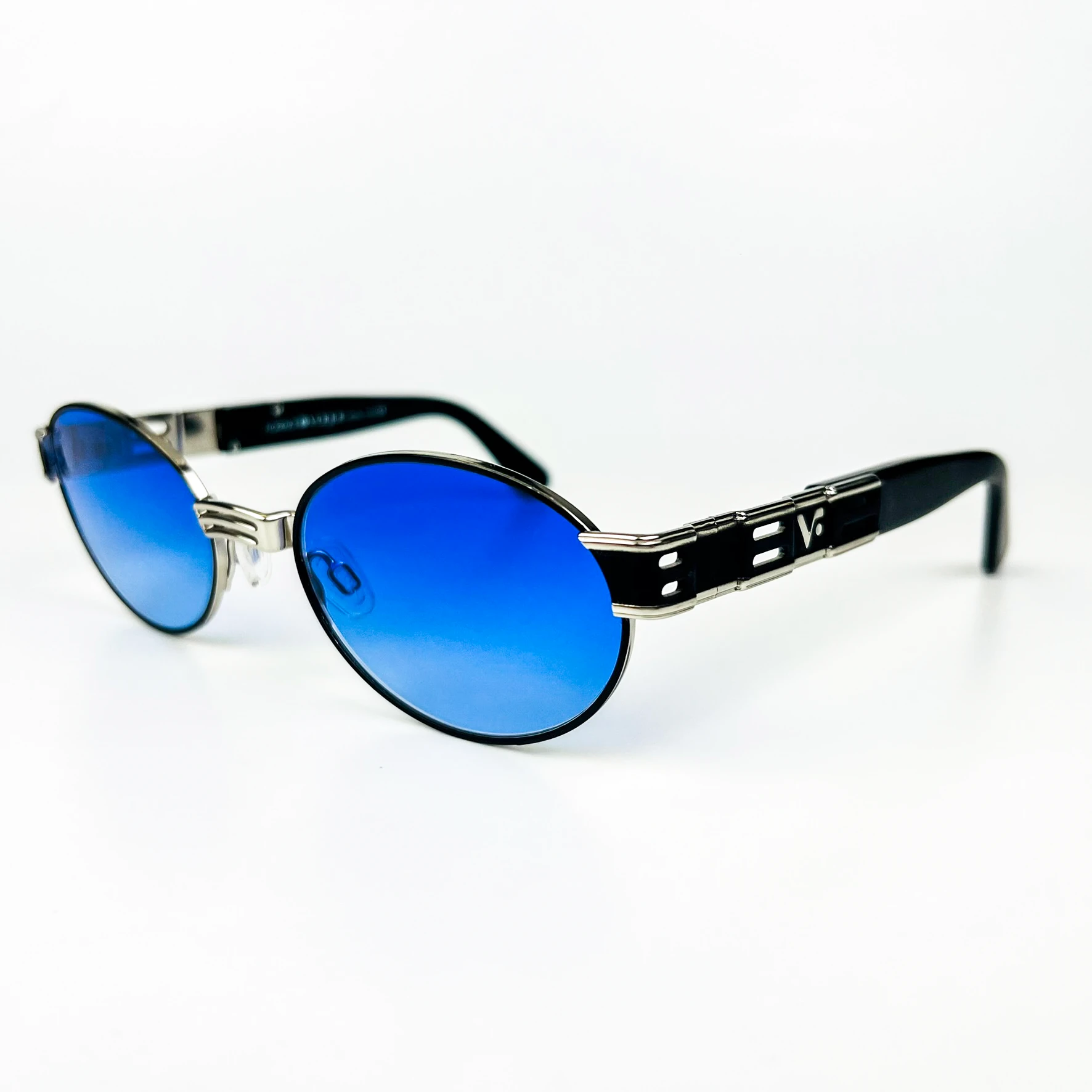 Vintage Güneş Gözlüğü – 90’lar Retro – Metal Çerçeve, Mavi Degrade Cam