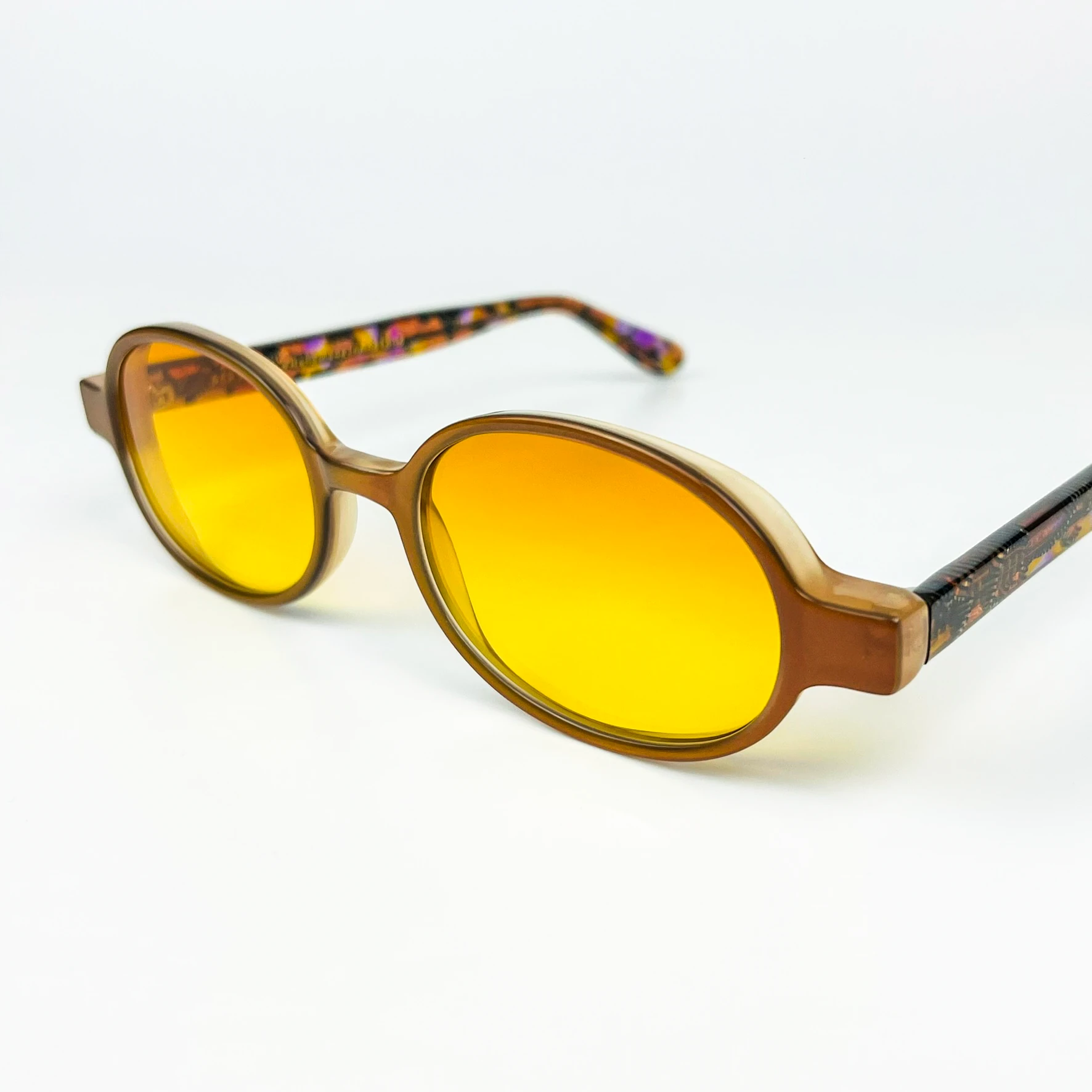 Vintage Güneş Gözlüğü – 2000’ler Retro – Kemik Çerçeve, Turuncu Degrade Cam