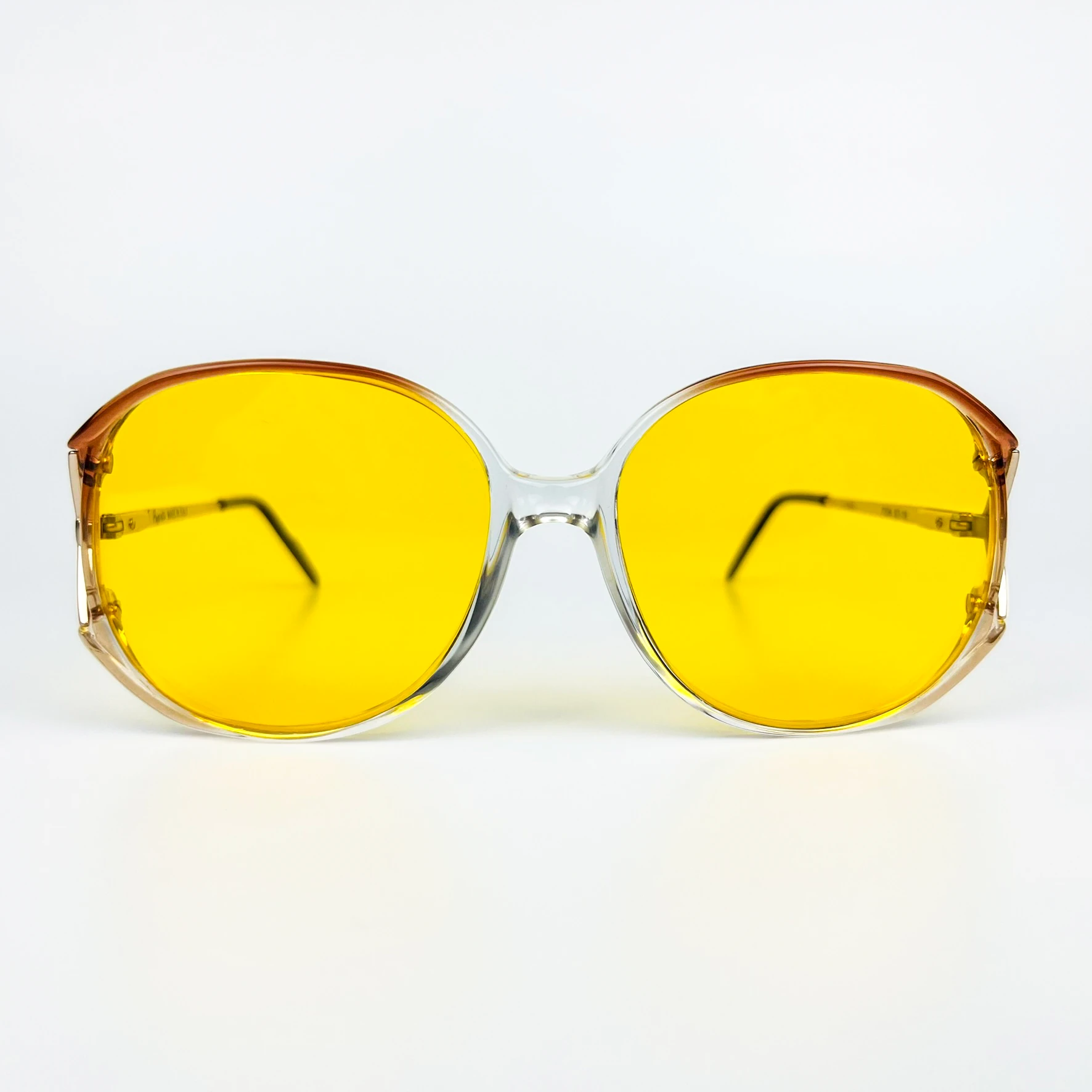 Vintage Güneş Gözlüğü – 70’ler Retro Şeffaf Kahverengi Kemik Çerçeve & Sarı Polarize Camlı Gözlük OSV713