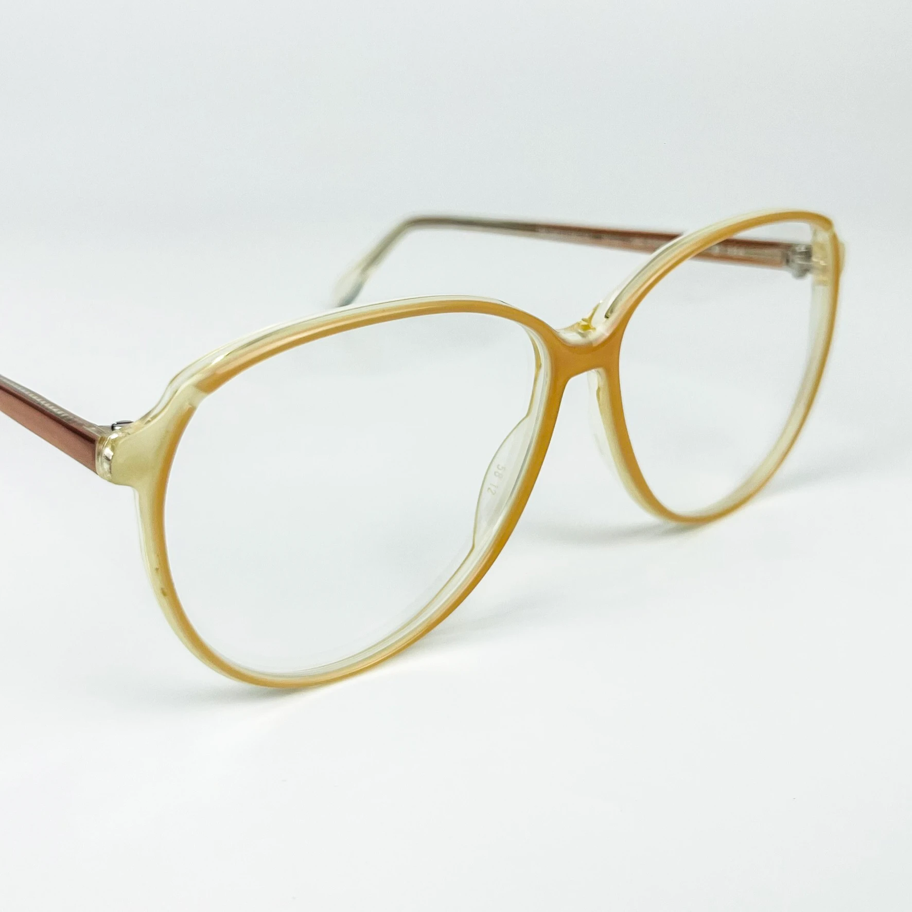 Mavi Işık Korumalı Vintage Gözlük – 80’ler Retro – Nude Kemik Çerçeve