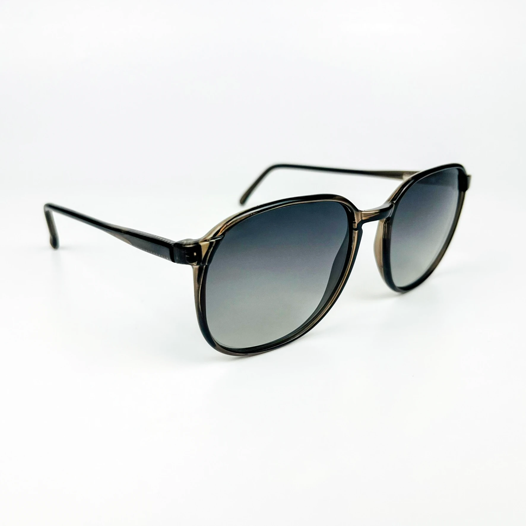 Vintage Güneş Gözlüğü – 80’ler Retro – Kemik Çerçeve, Füme Yeşil Degrade Polarize Cam