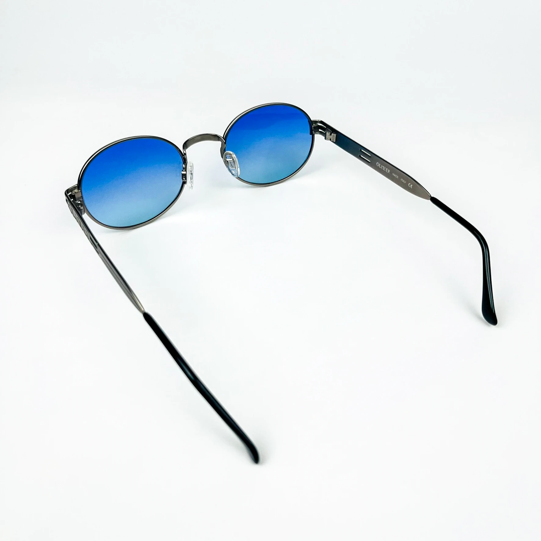 Vintage Güneş Gözlüğü – 90’lar Retro – Gümüş Metal Çerçeve, Mavi Degrade Cam