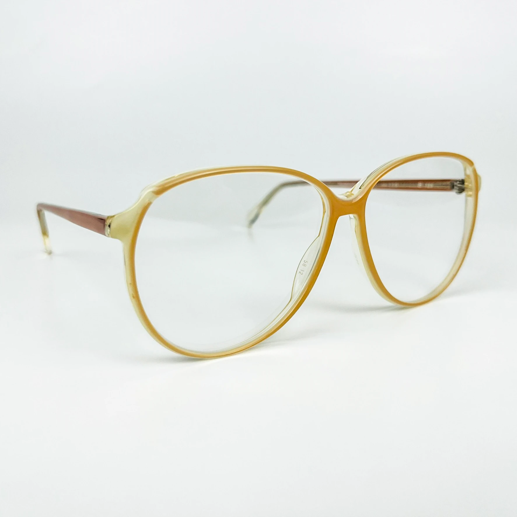 Mavi Işık Korumalı Vintage Gözlük – 80’ler Retro – Nude Kemik Çerçeve