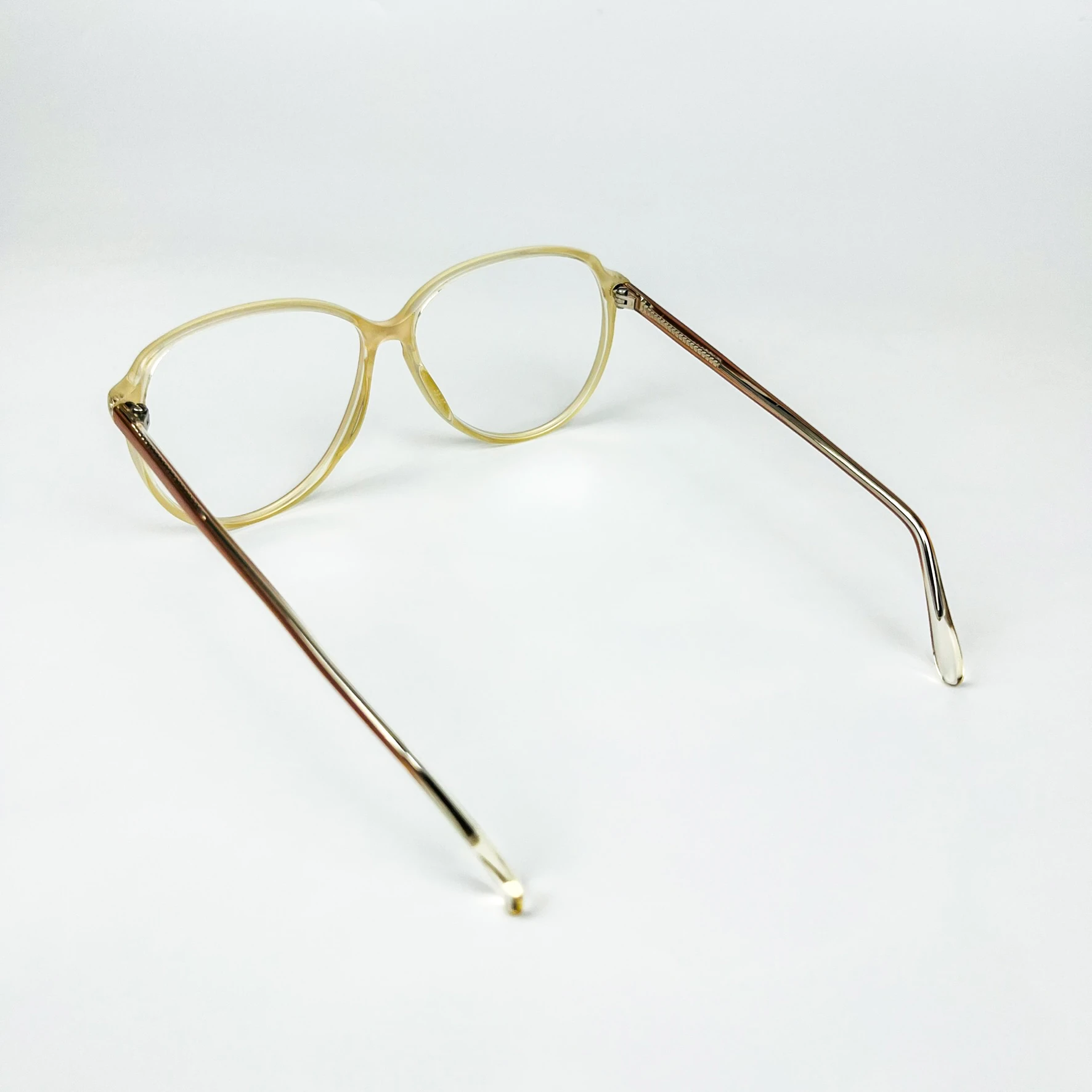 Mavi Işık Korumalı Vintage Gözlük – 80’ler Retro – Nude Kemik Çerçeve