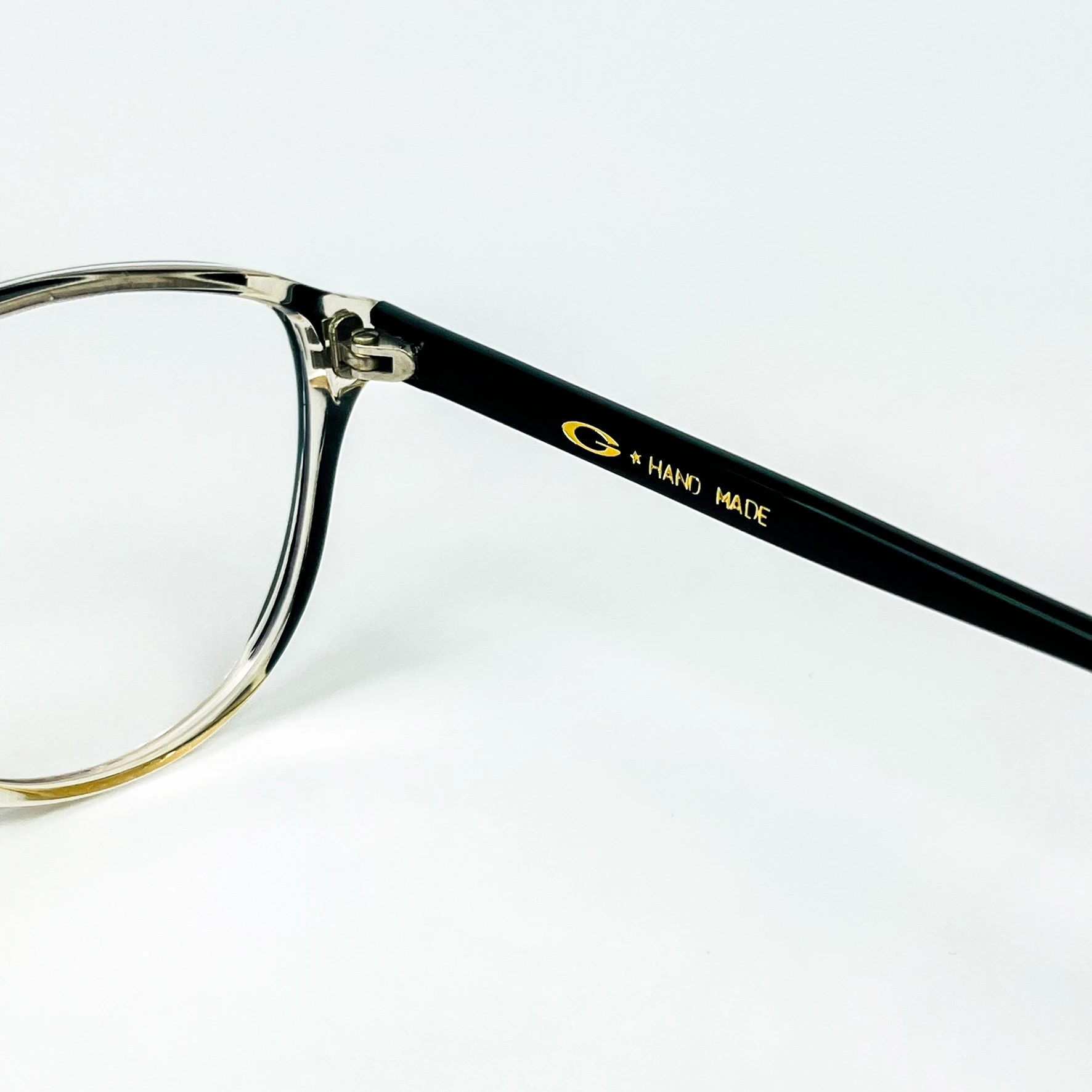 Mavi Işık Korumalı Vintage Gözlük – 70’ler Retro – Siyah Desenli Kemik Çerçeve