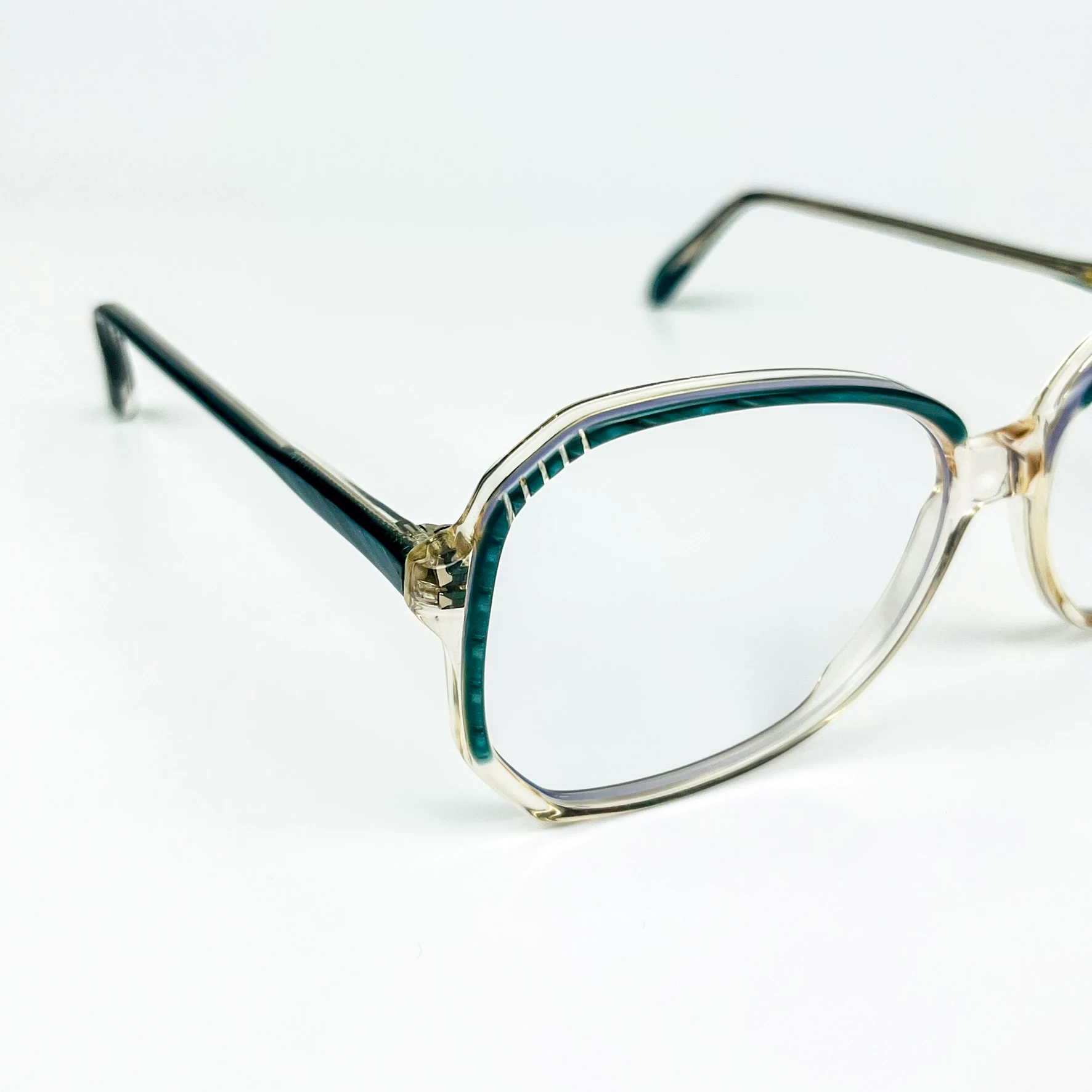 Mavi Işık Korumalı Vintage Gözlük – 70’ler Retro – Turkuaz Desenli Kemik Çerçeve, Şeffaf Cam