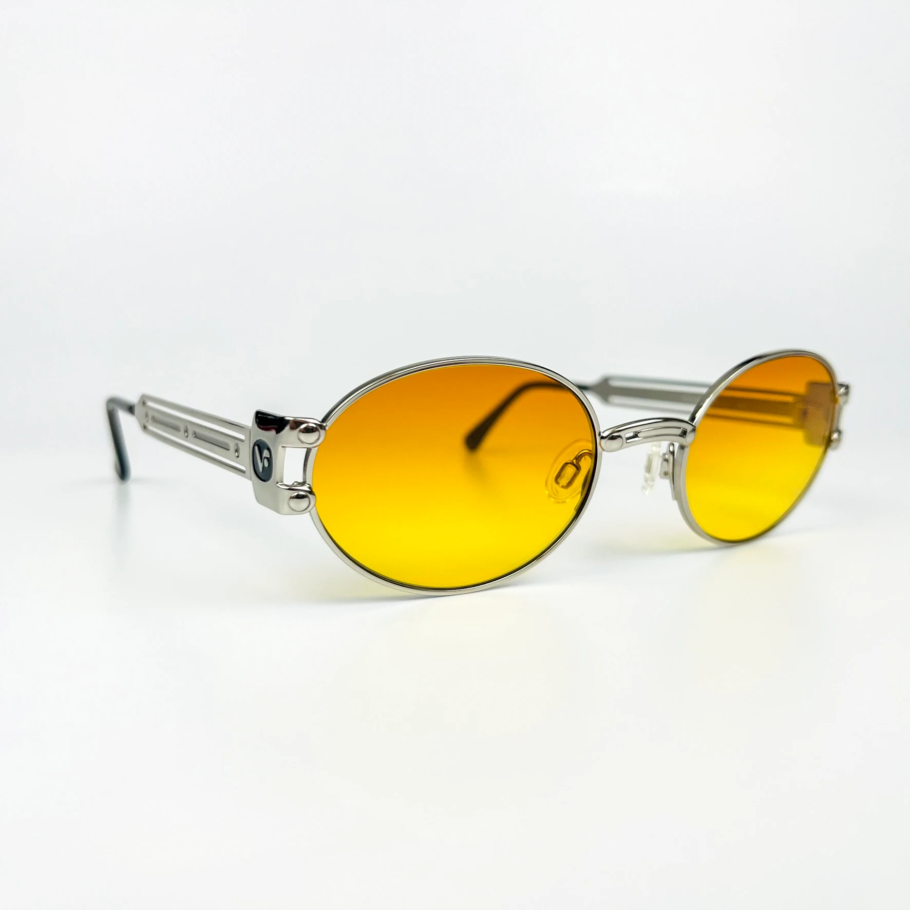Vintage Güneş Gözlüğü – 90’lar Retro – Gümüş Metal Çerçeve, Turuncu Degrade Cam
