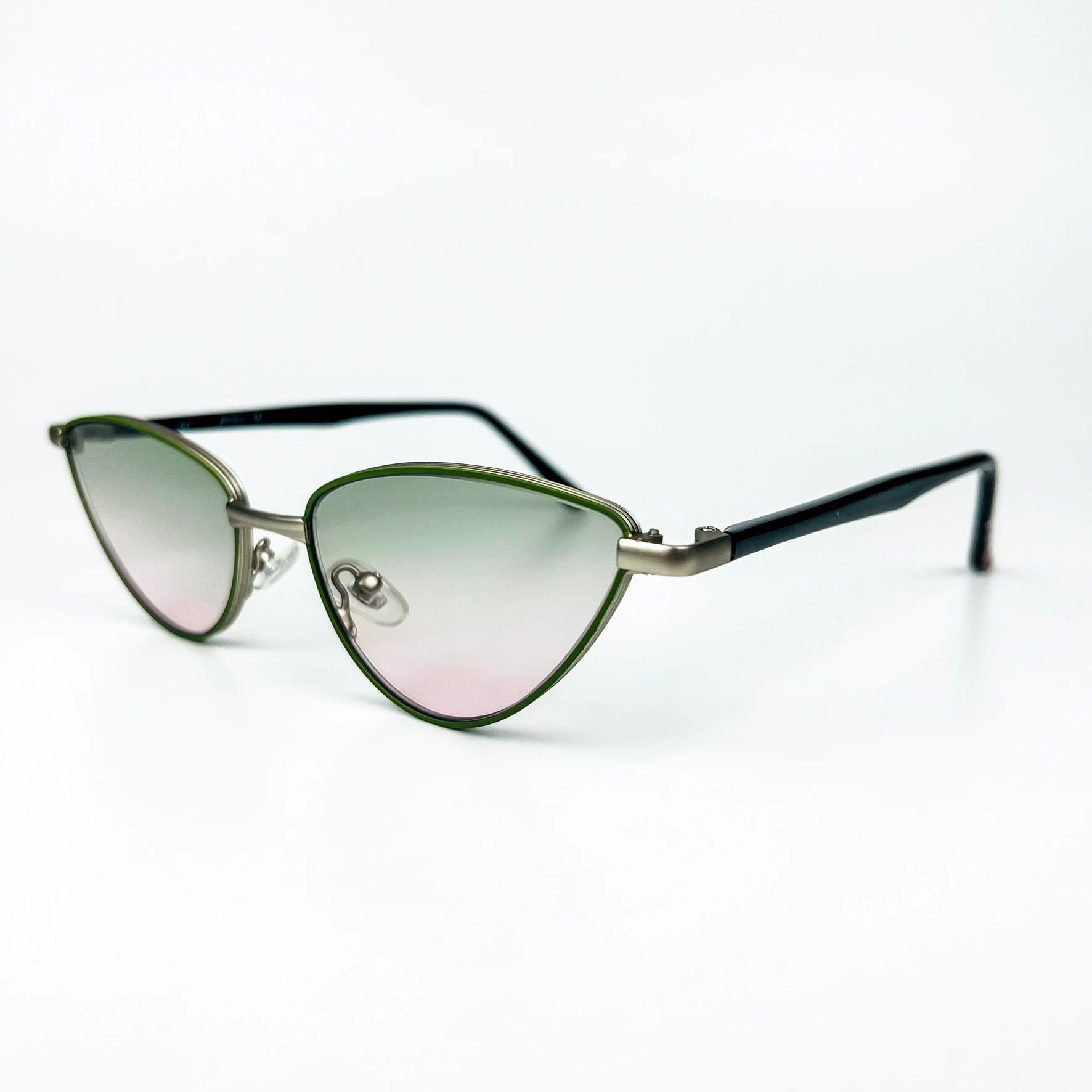 Vintage Güneş Gözlüğü – 2000’ler Retro – Yeşil Metal Çerçeve, Degrade Cam