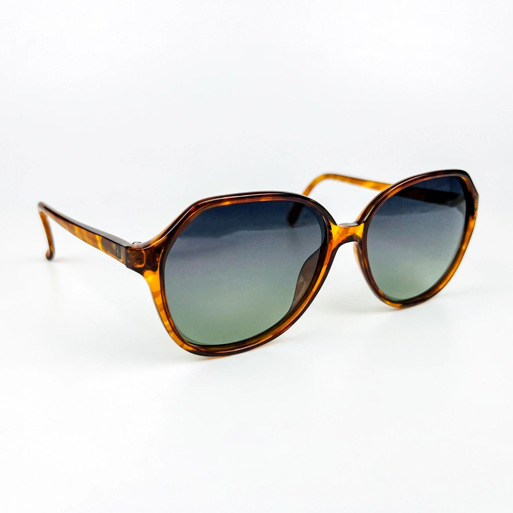 Vintage Güneş Gözlüğü – 80’ler Retro – Kahverengi Kemik Çerçeve, Füme Yeşil Polarize Cam 