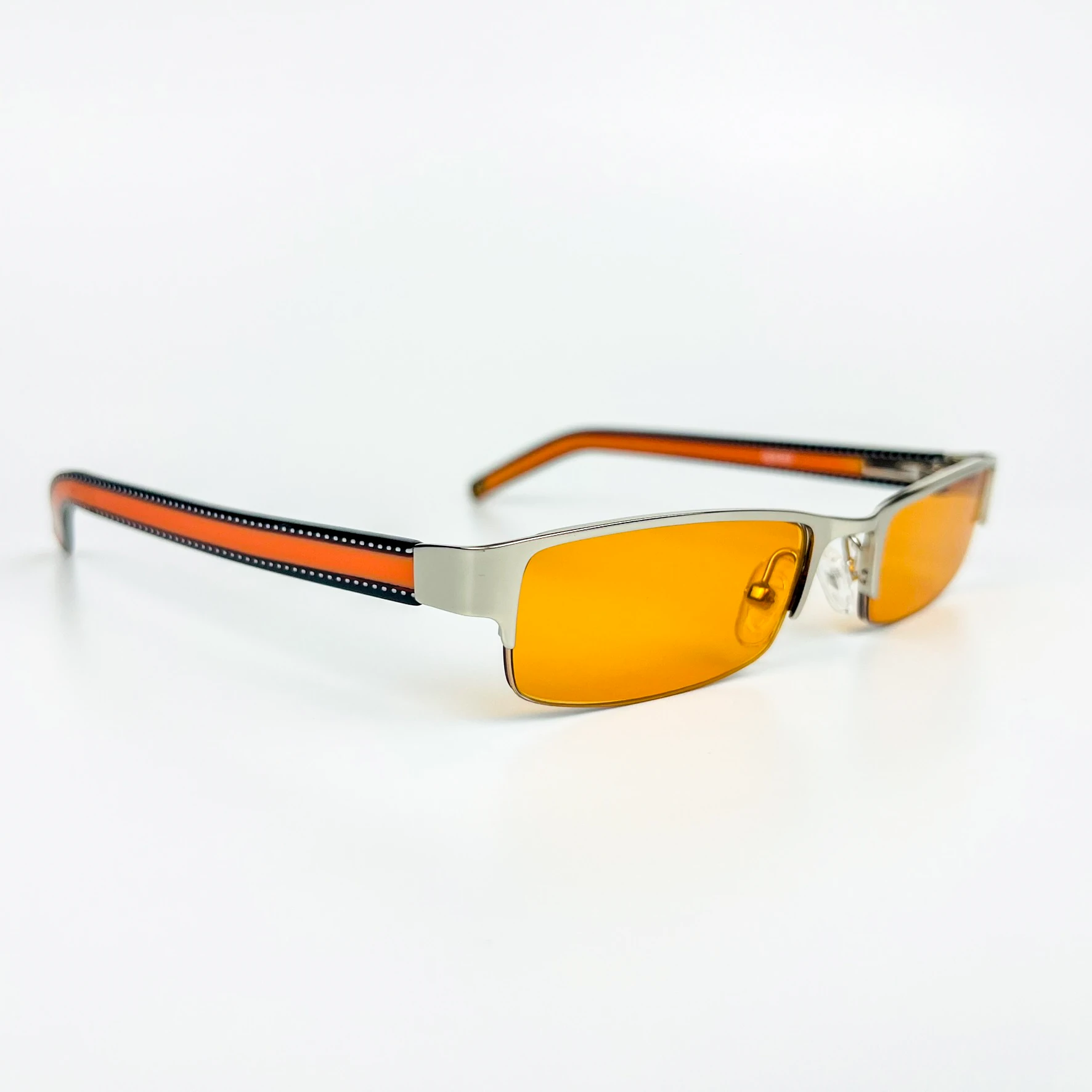 Vintage Güneş Gözlüğü – 90’lar Retro Gümüş Metal Çerçeve & Turuncu Camlı Gözlük OSV715